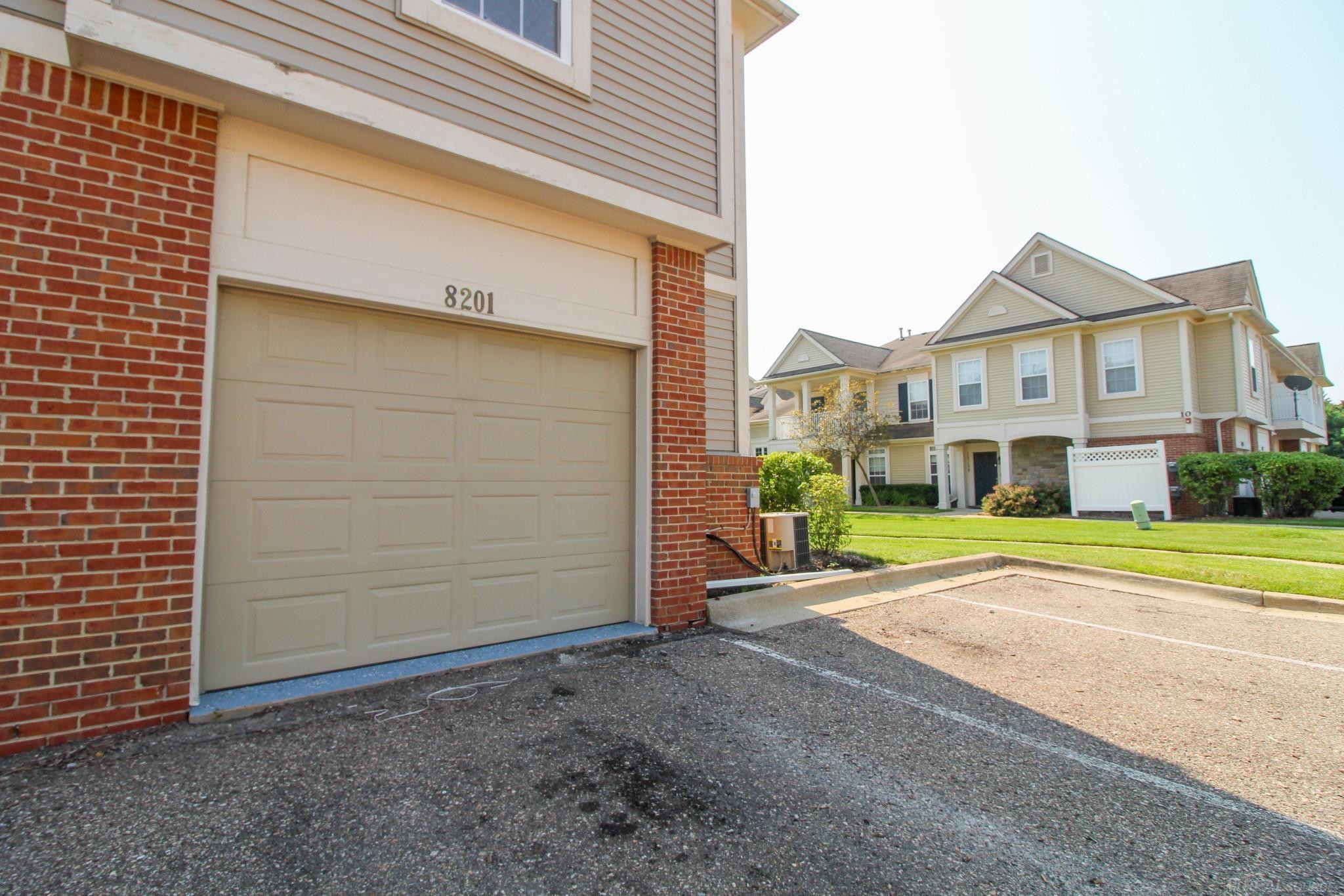 8201 Addington Drive, Walled Lake, MI 48390 — Photo 16