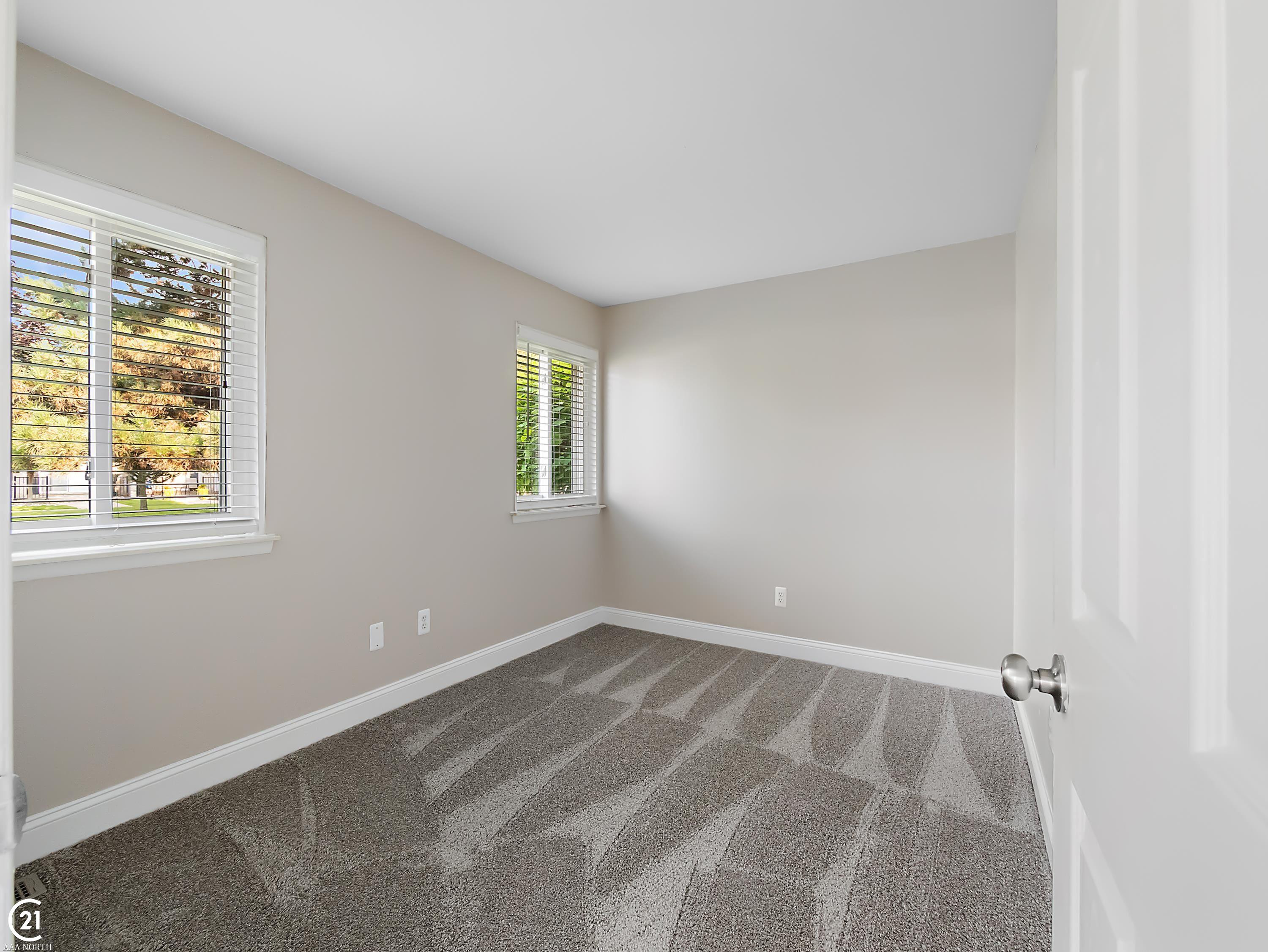 8577 Winchester Drive, Sterling Heights, MI 48313 — Photo 14