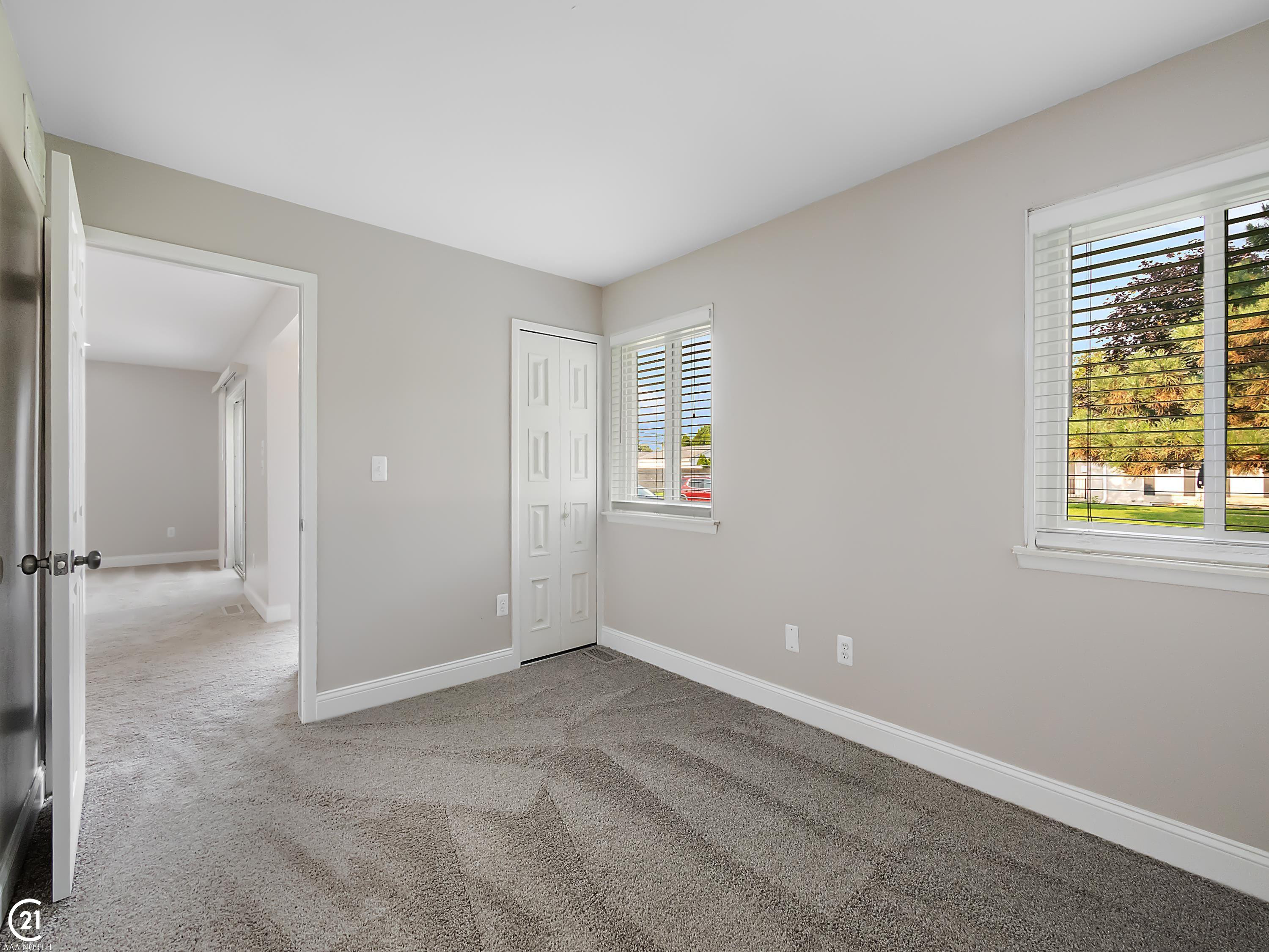 8577 Winchester Drive, Sterling Heights, MI 48313 — Photo 15
