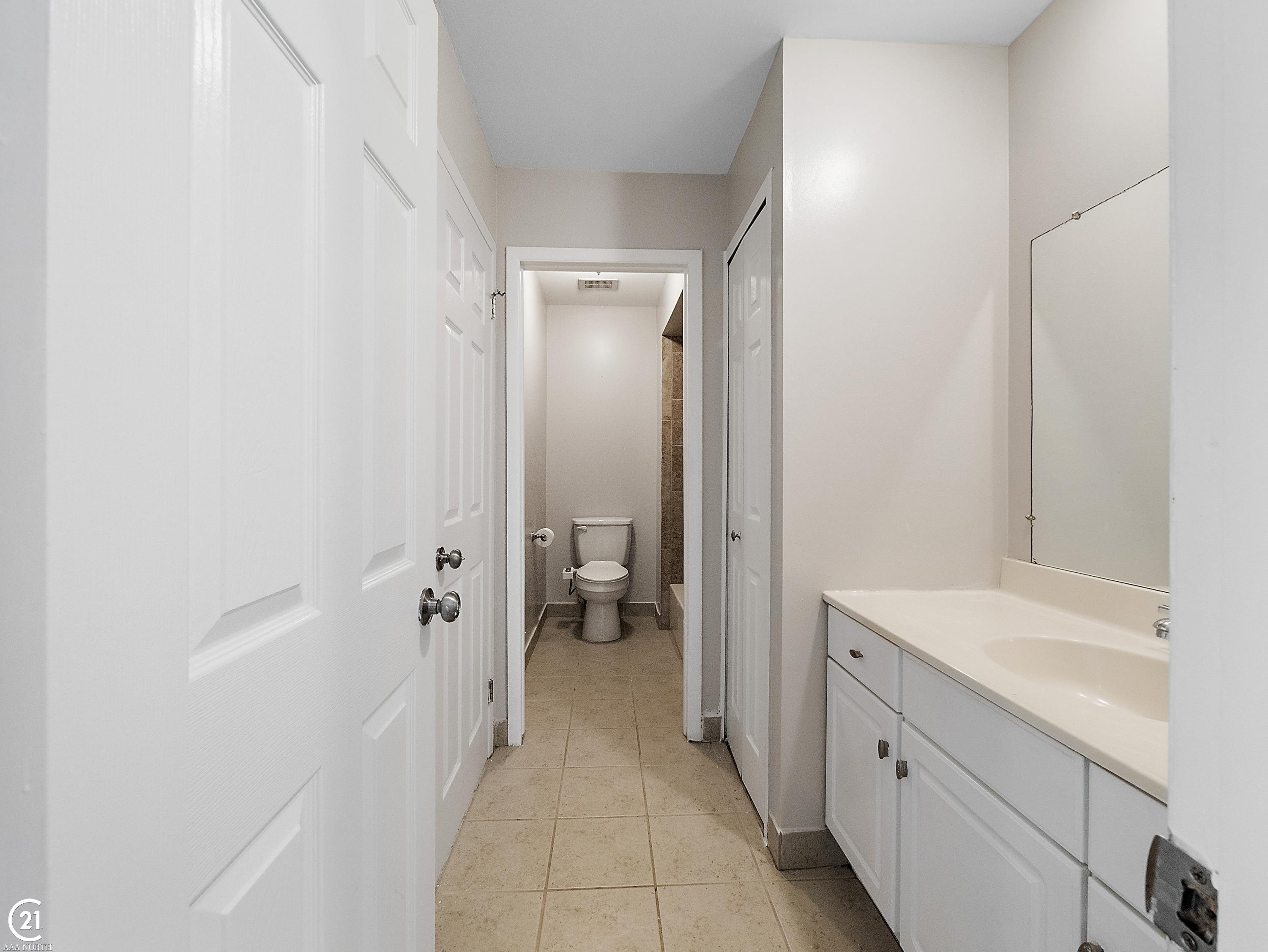 8577 Winchester Drive, Sterling Heights, MI 48313 — Photo 34