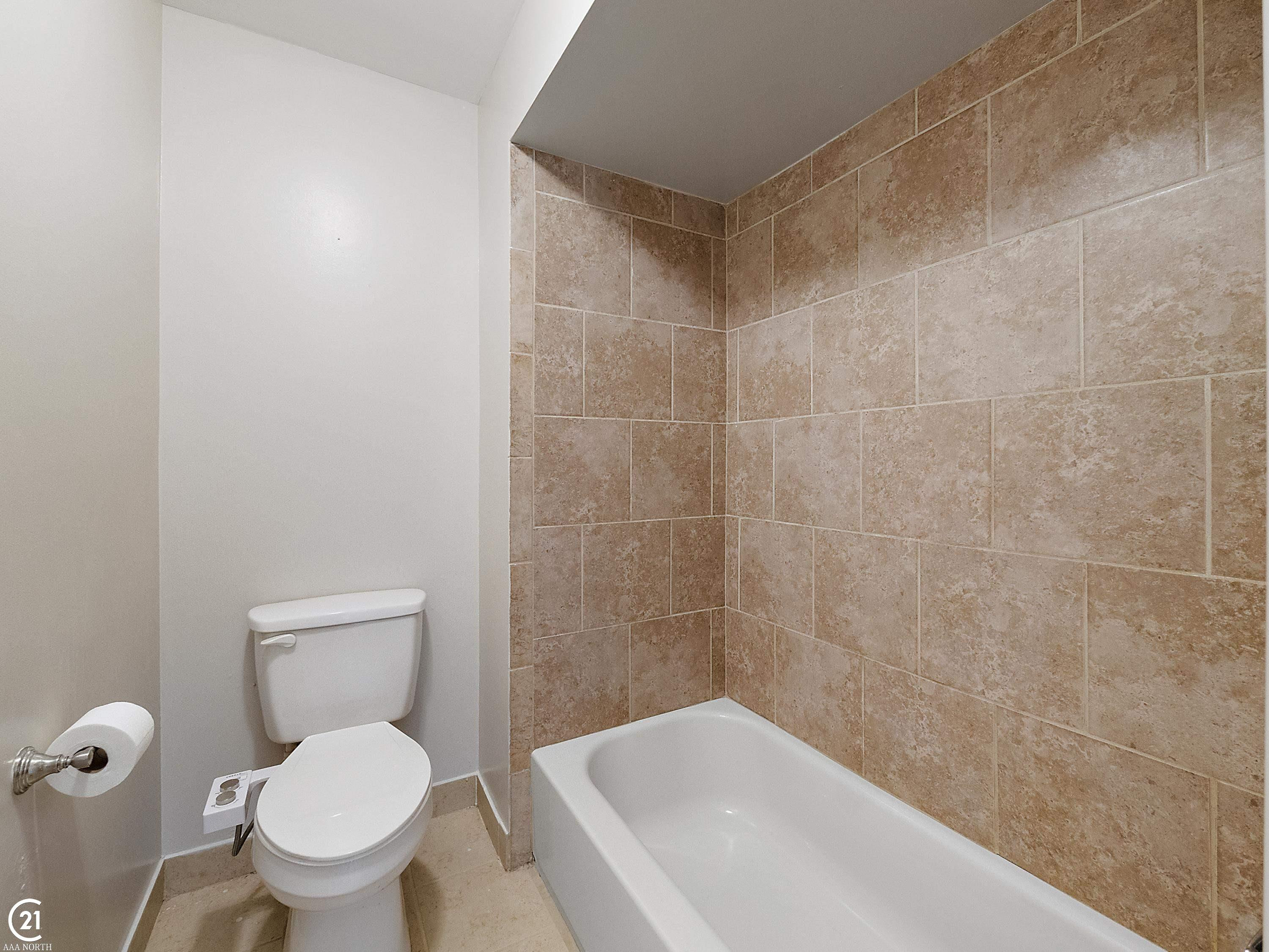 8577 Winchester Drive, Sterling Heights, MI 48313 — Photo 35