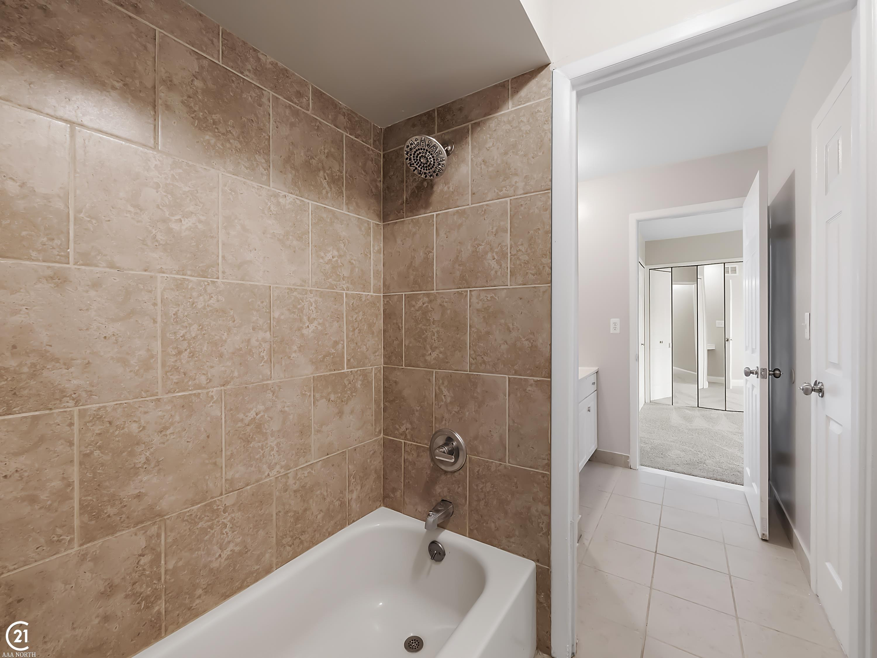 8577 Winchester Drive, Sterling Heights, MI 48313 — Photo 36