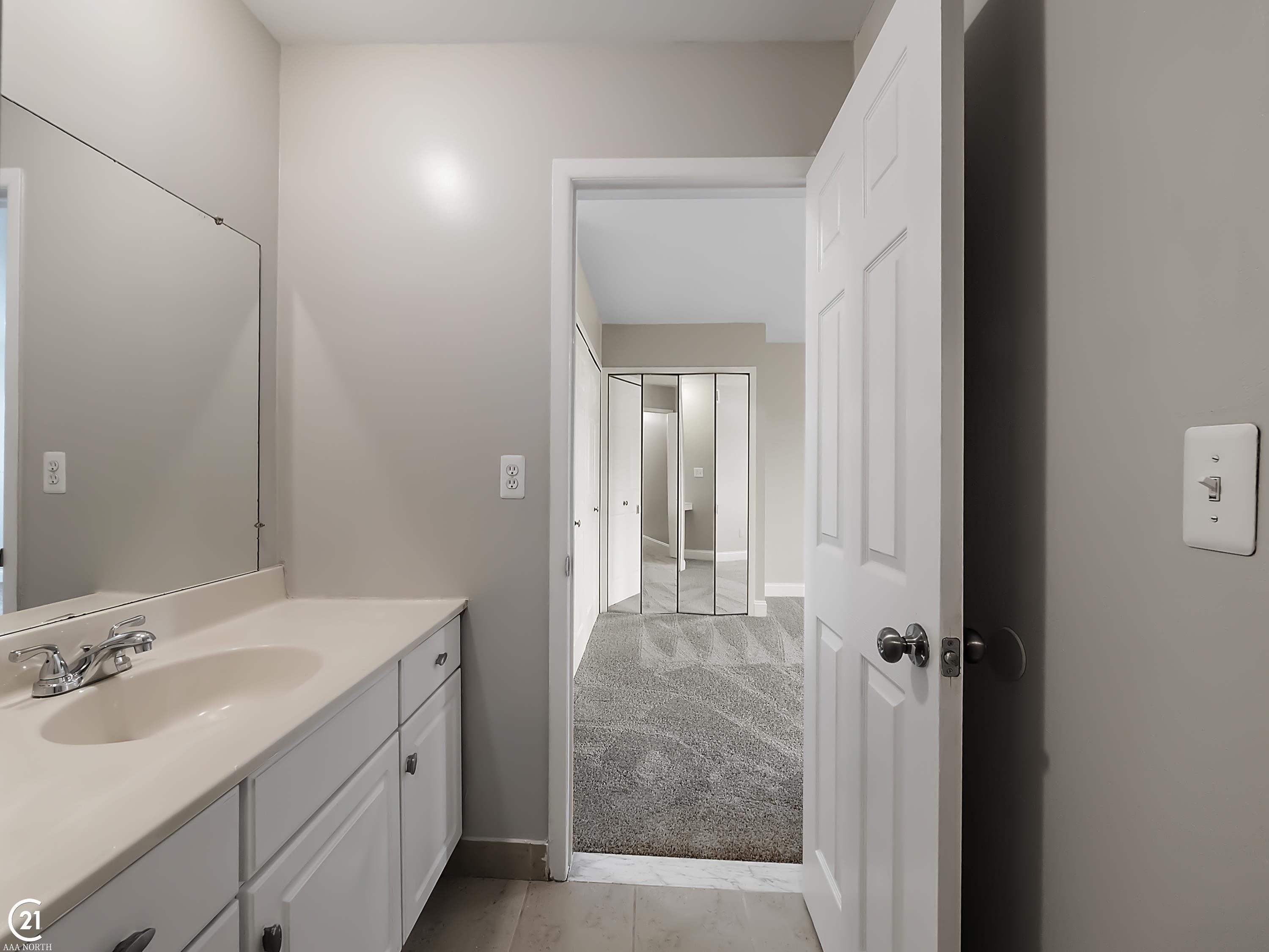 8577 Winchester Drive, Sterling Heights, MI 48313 — Photo 38