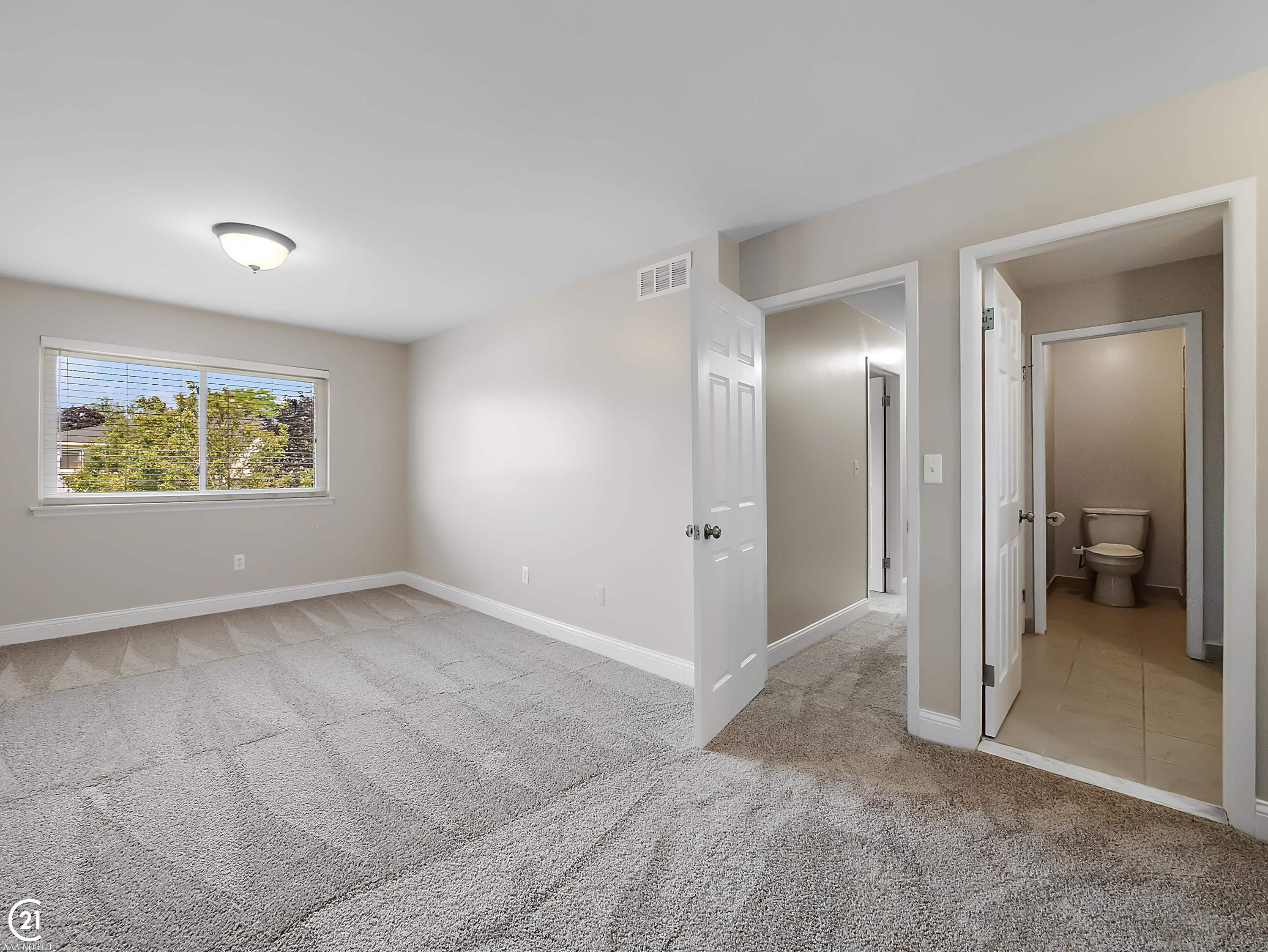 8577 Winchester Drive, Sterling Heights, MI 48313 — Photo 40