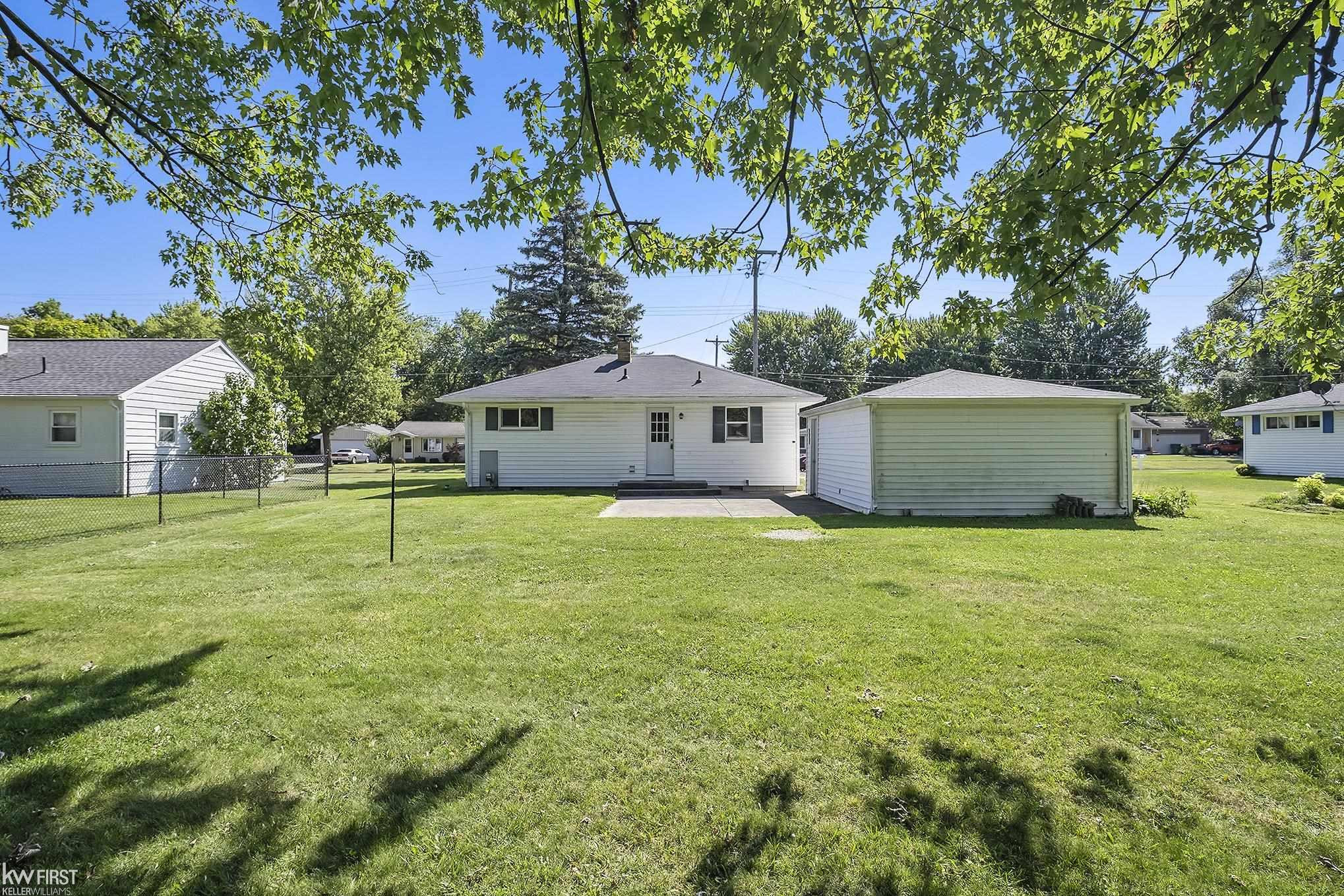 204 Southlawn, Auburn, MI 48611 — Photo 3
