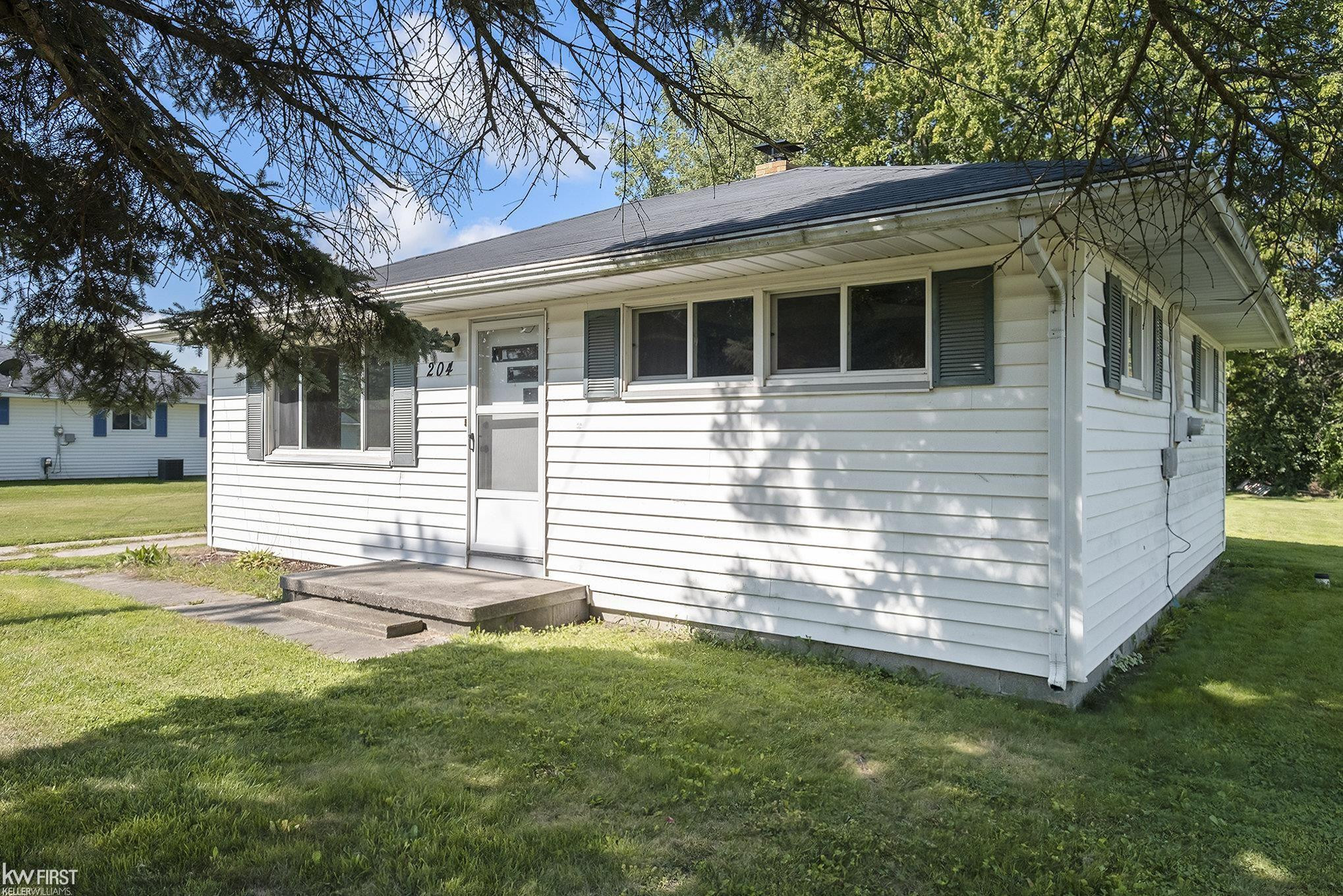 204 Southlawn, Auburn, MI 48611 — Photo 13