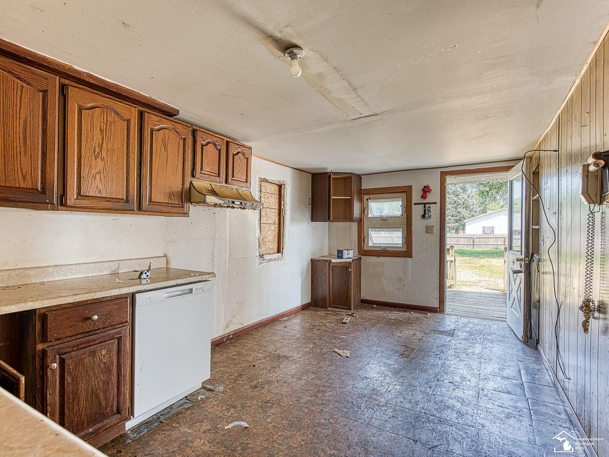 1418 S Raisin Center Hwy Road, Adrian, MI 49221 — Photo 4