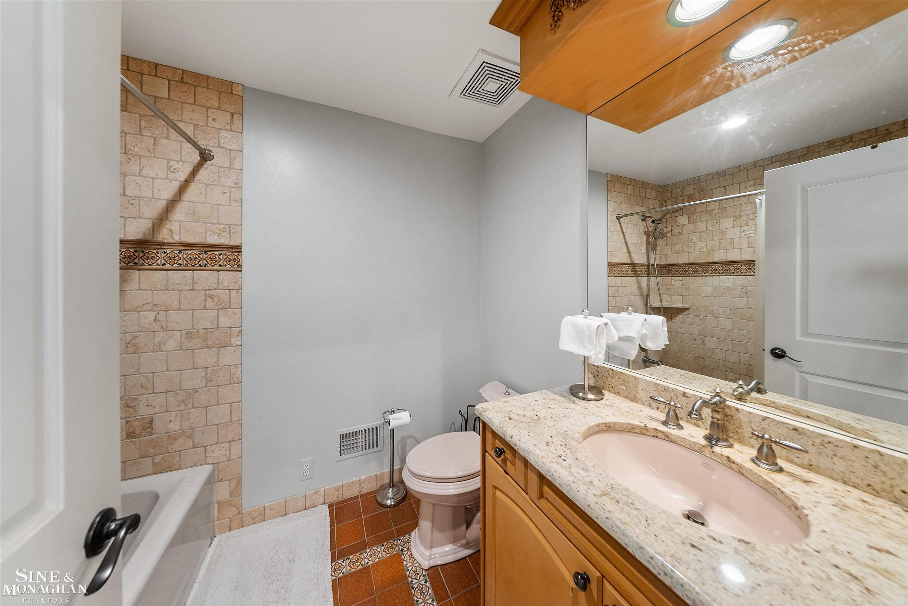 99 Renaud Road, Grosse Pointe Shores, MI 48236 — Photo 35