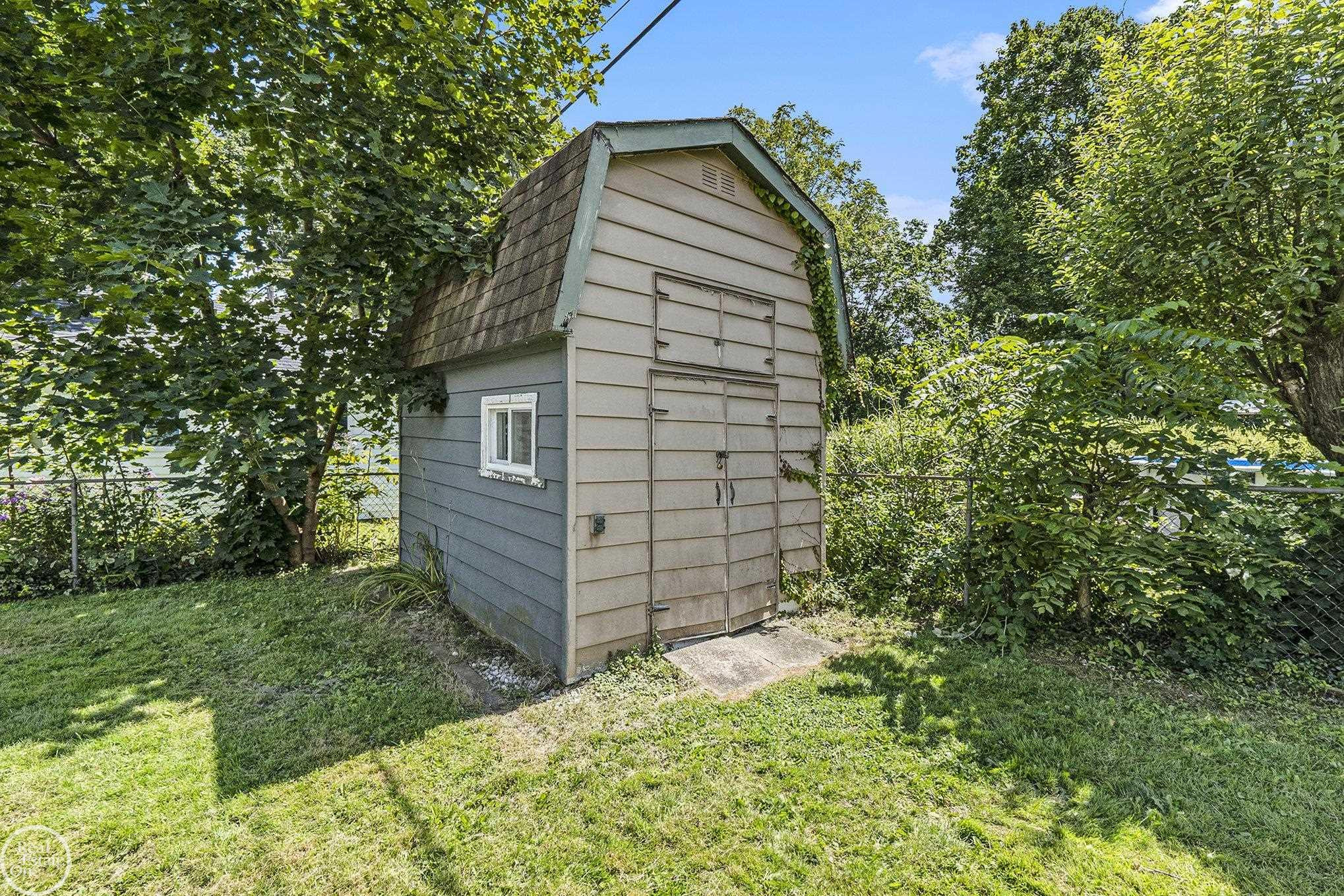 195 Minot Street, MI 48065 — Photo 16