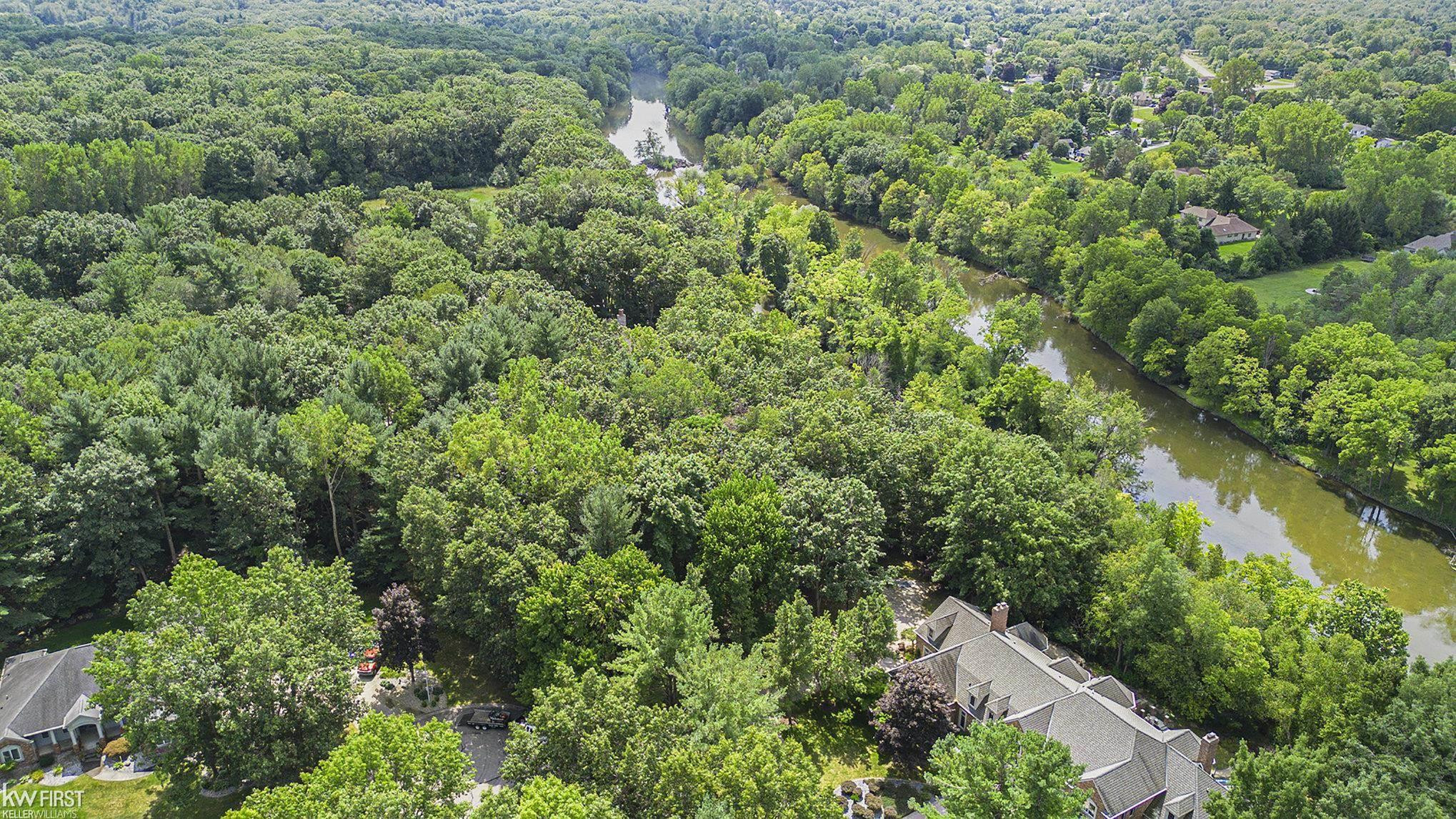 9207 N. Island Court, Flushing, MI 48433 — Photo 10