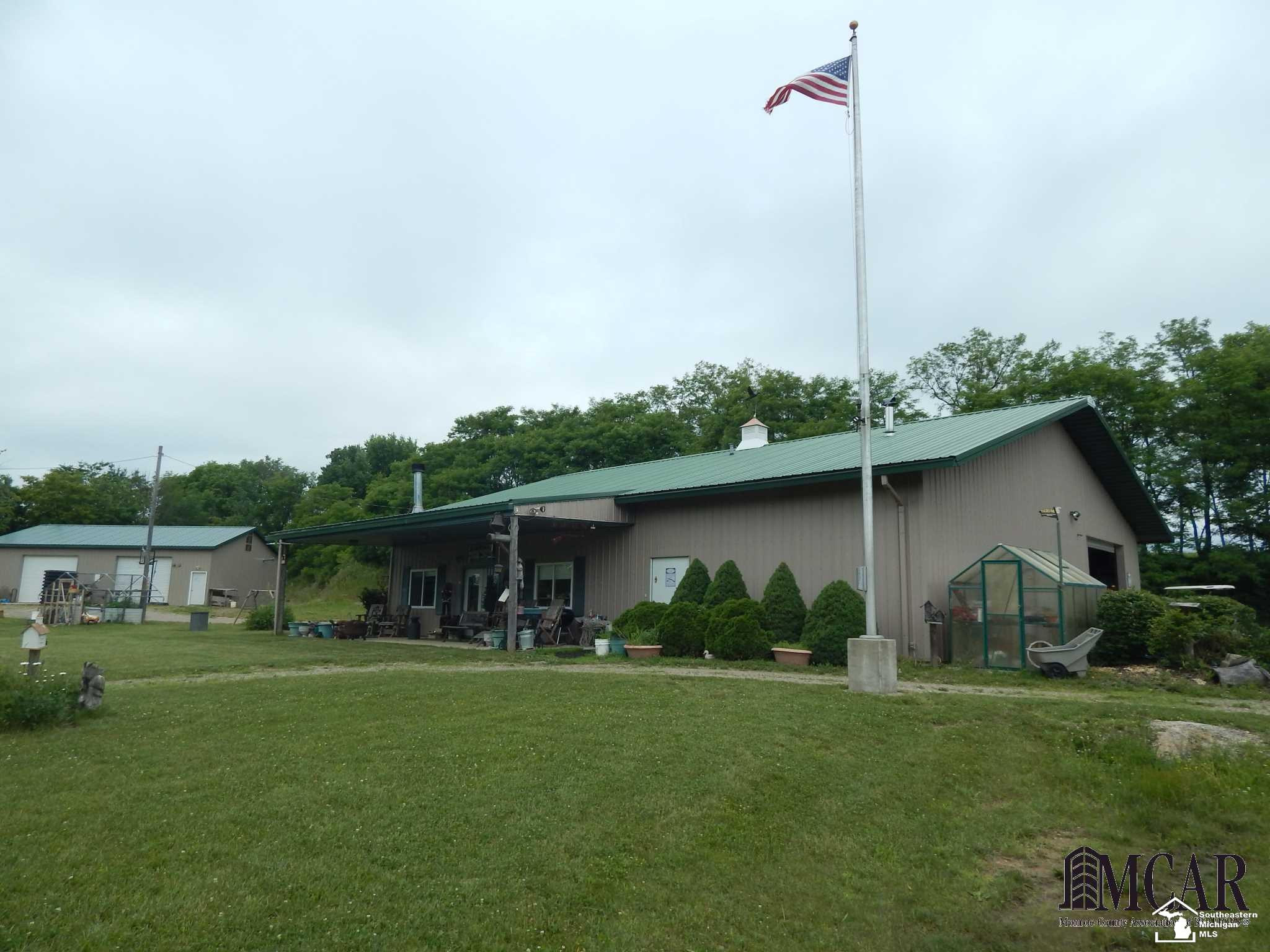 12695 W CARLETON, Clayton, MI 49235 — front exterior