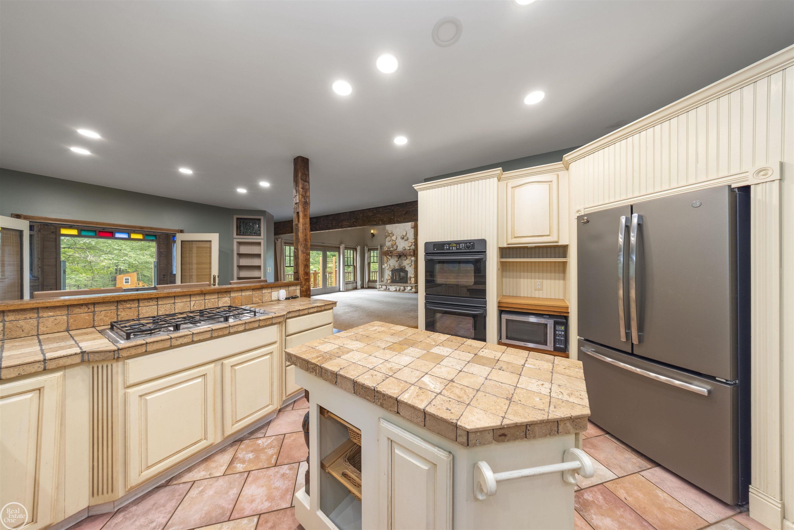 2855 Saddle Lane, Dryden, MI 48428 — Photo 9