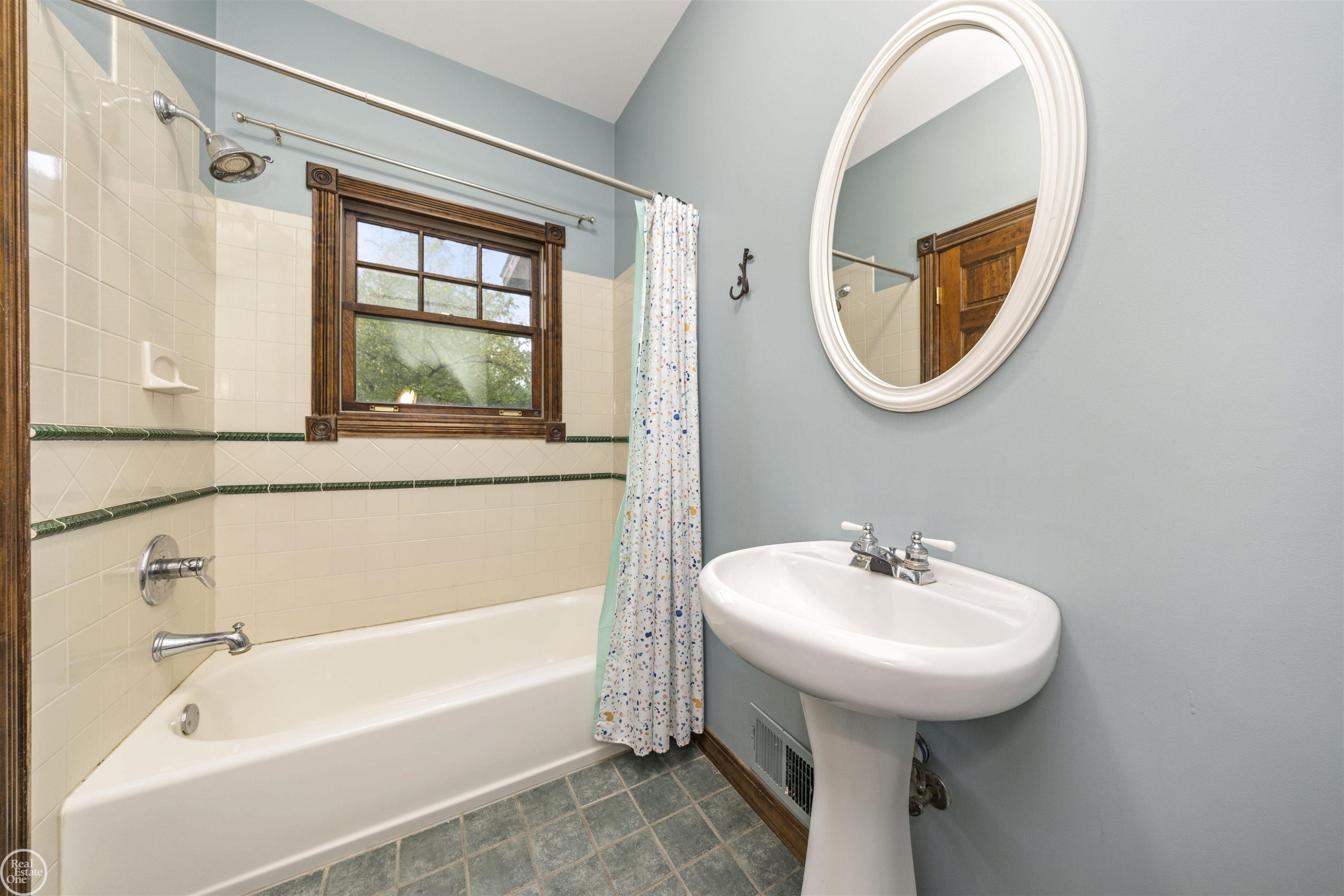 2855 Saddle Lane, Dryden, MI 48428 — Photo 18