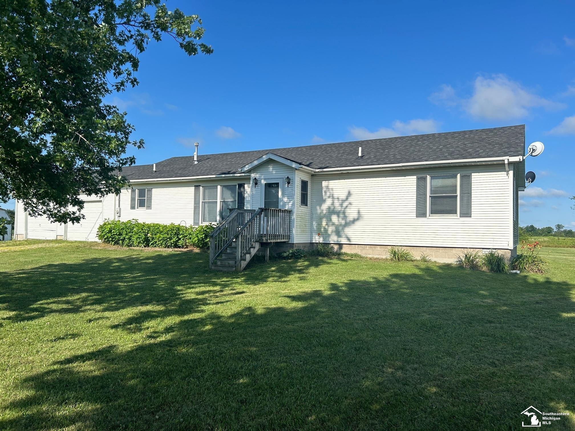 12185 Dennison, Milan, MI 48160 — Photo 2