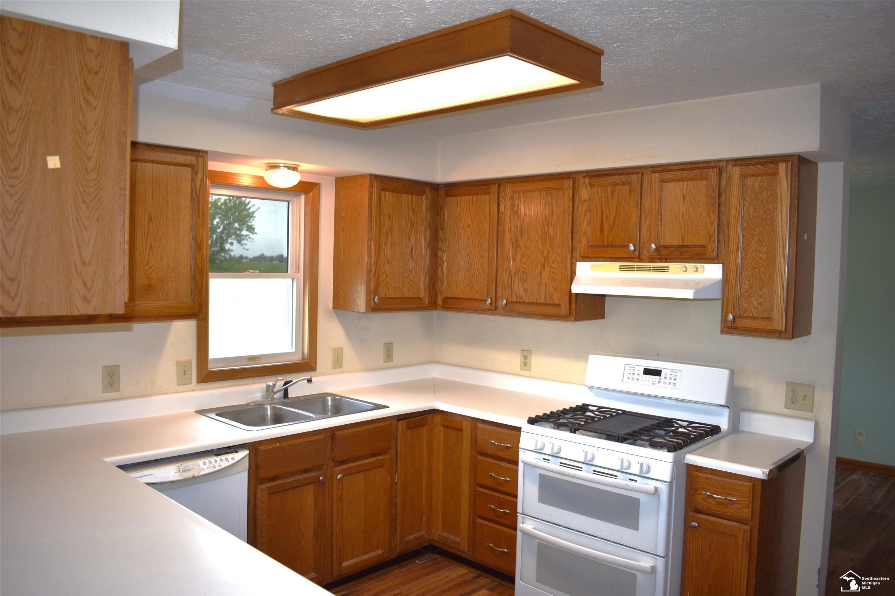 12185 Dennison, Milan, MI 48160 — Photo 10