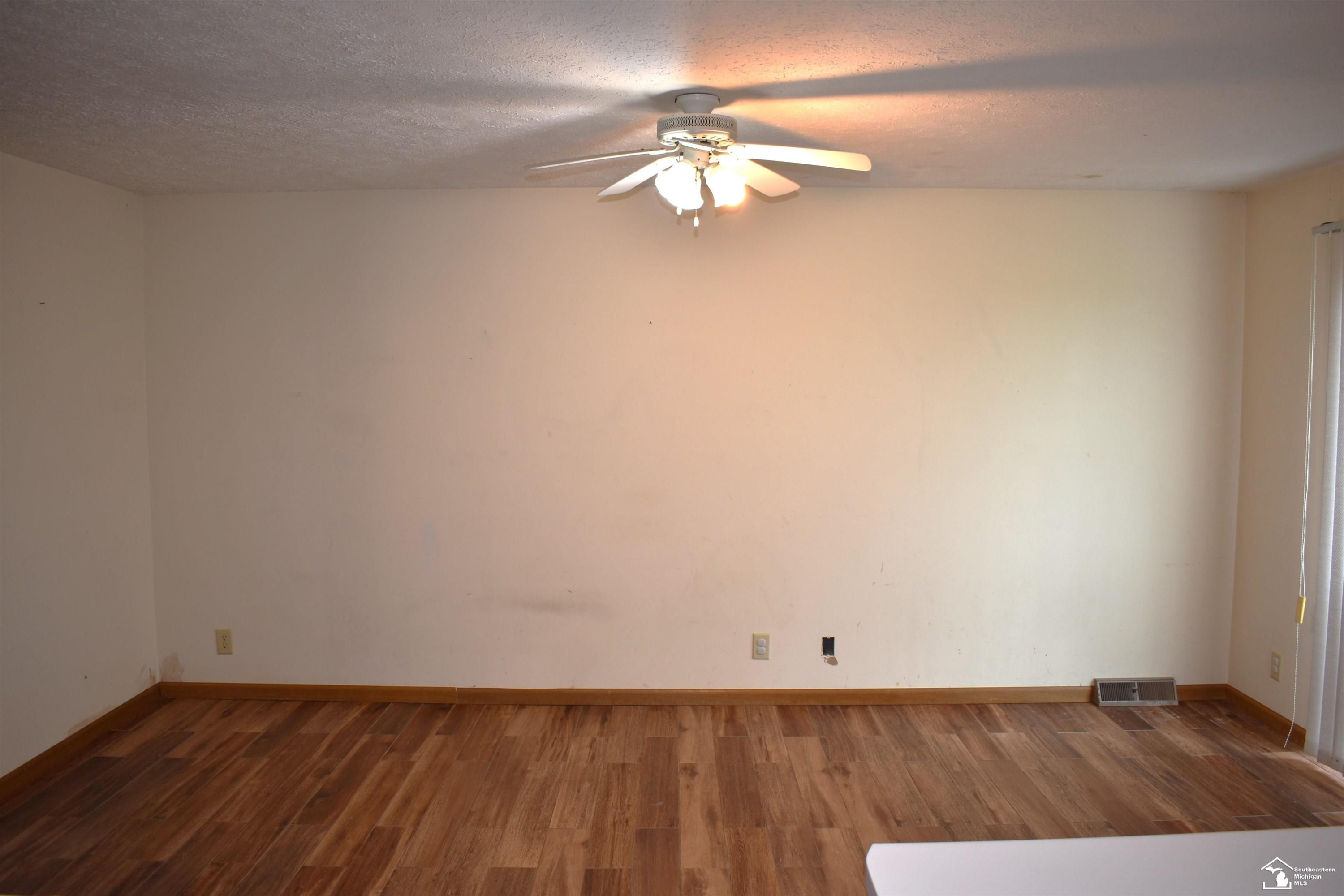 12185 Dennison, Milan, MI 48160 — Photo 12