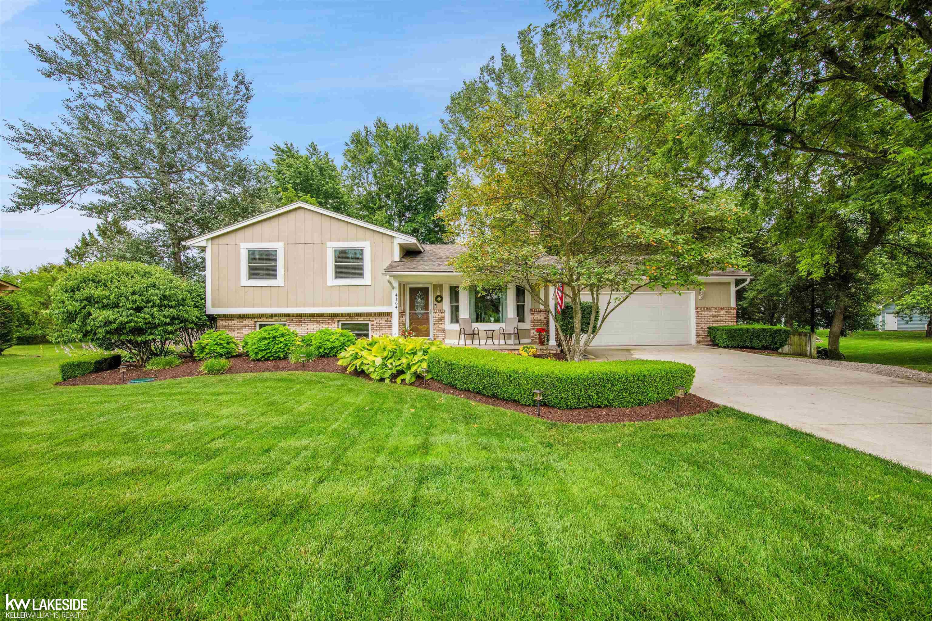 4164 Lake Knolls Drive, Oxford, MI 48371 — Photo 3