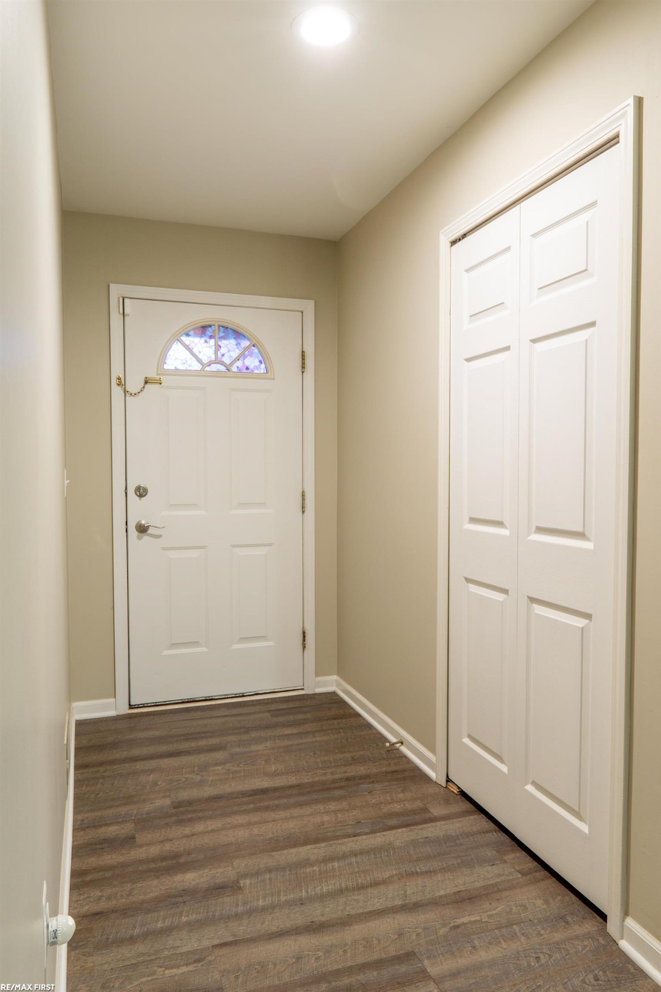 8218 Jewett Avenue, Warren, MI 48089 — Photo 10