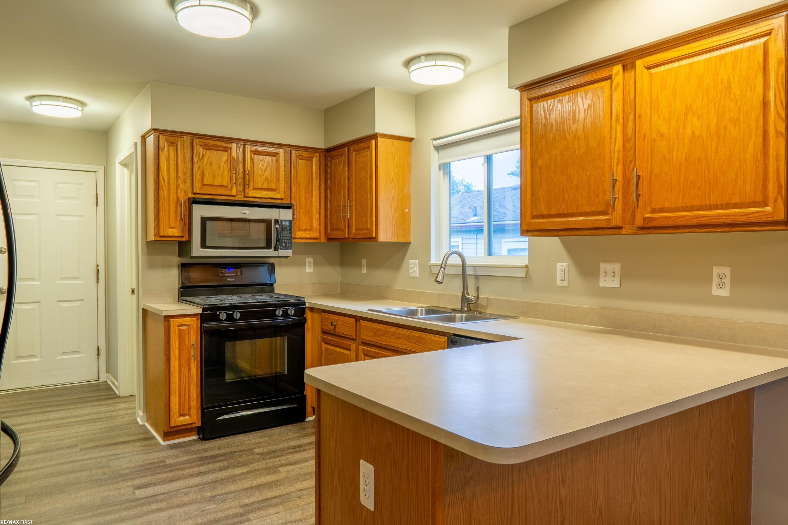 8218 Jewett Avenue, Warren, MI 48089 — Photo 13