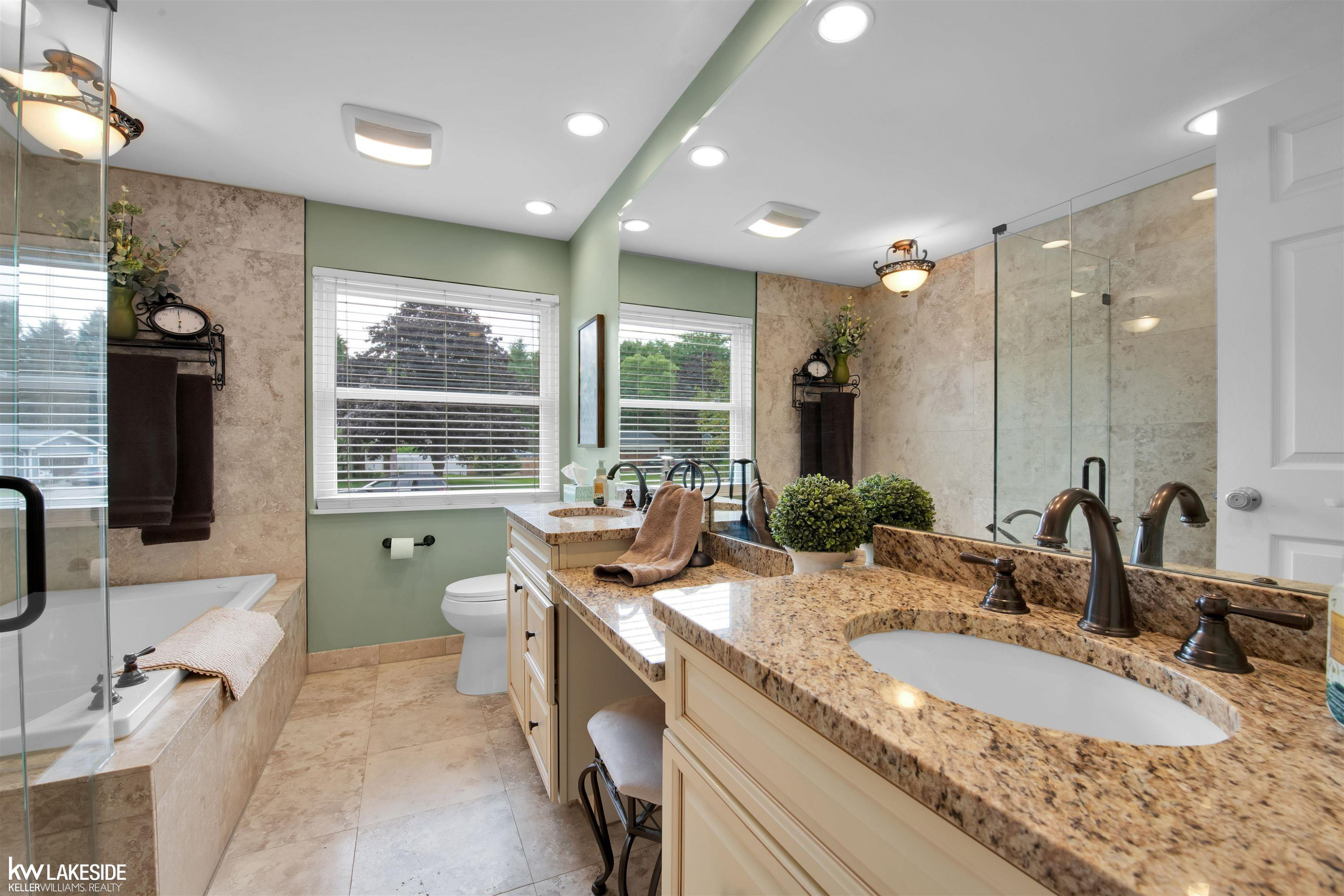 4164 Lake Knolls Drive, Oxford, MI 48371 — Photo 21