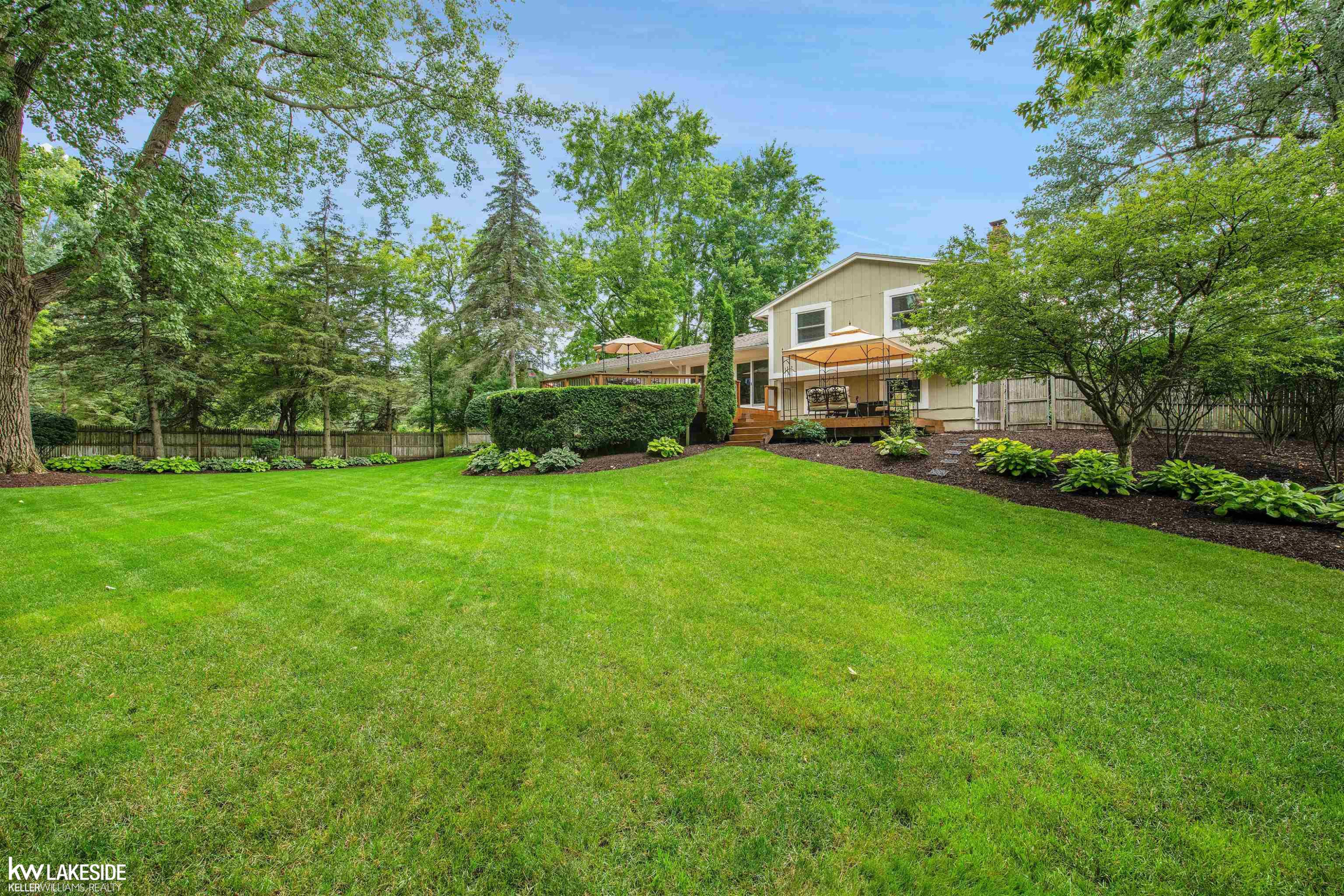 4164 Lake Knolls Drive, Oxford, MI 48371 — Photo 37