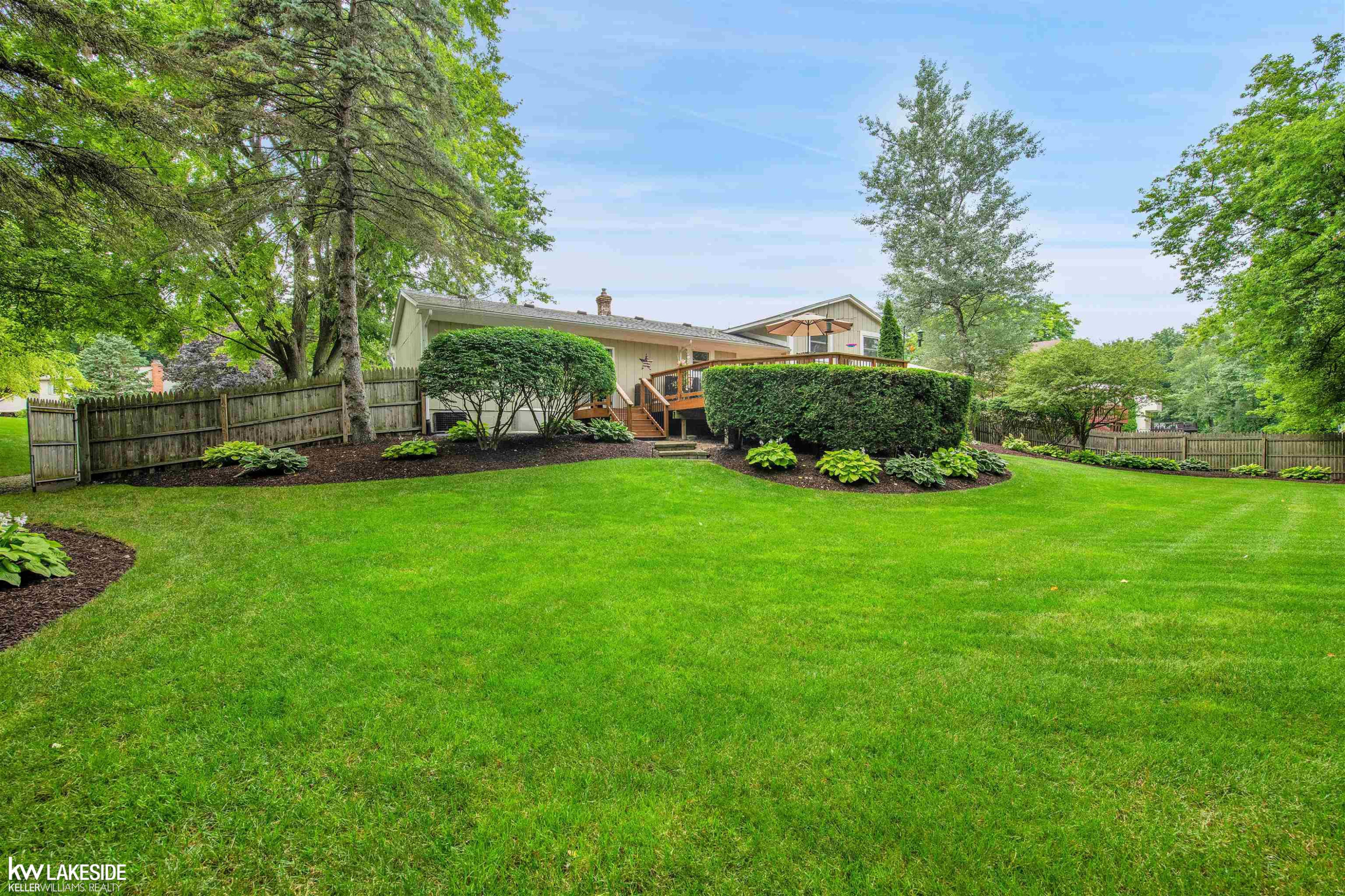 4164 Lake Knolls Drive, Oxford, MI 48371 — Photo 39