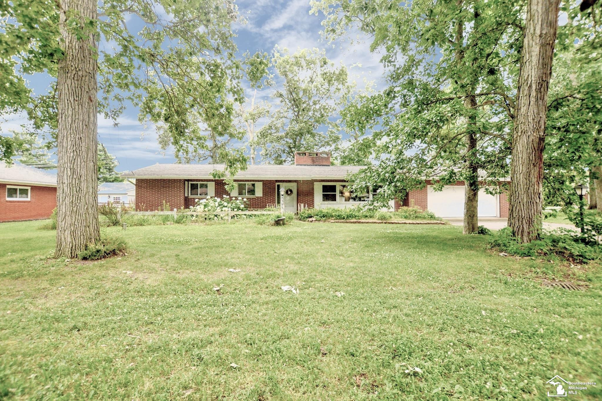 8385 Westwood, Ida, MI 48140 — front exterior