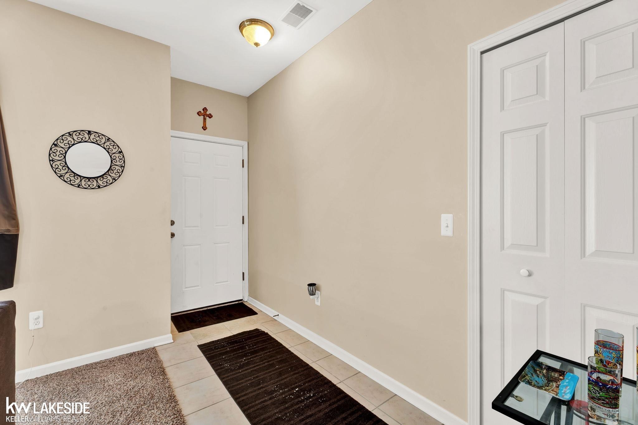 5680 Acorn Lane, Sterling Heights, MI 48314 — Photo 3