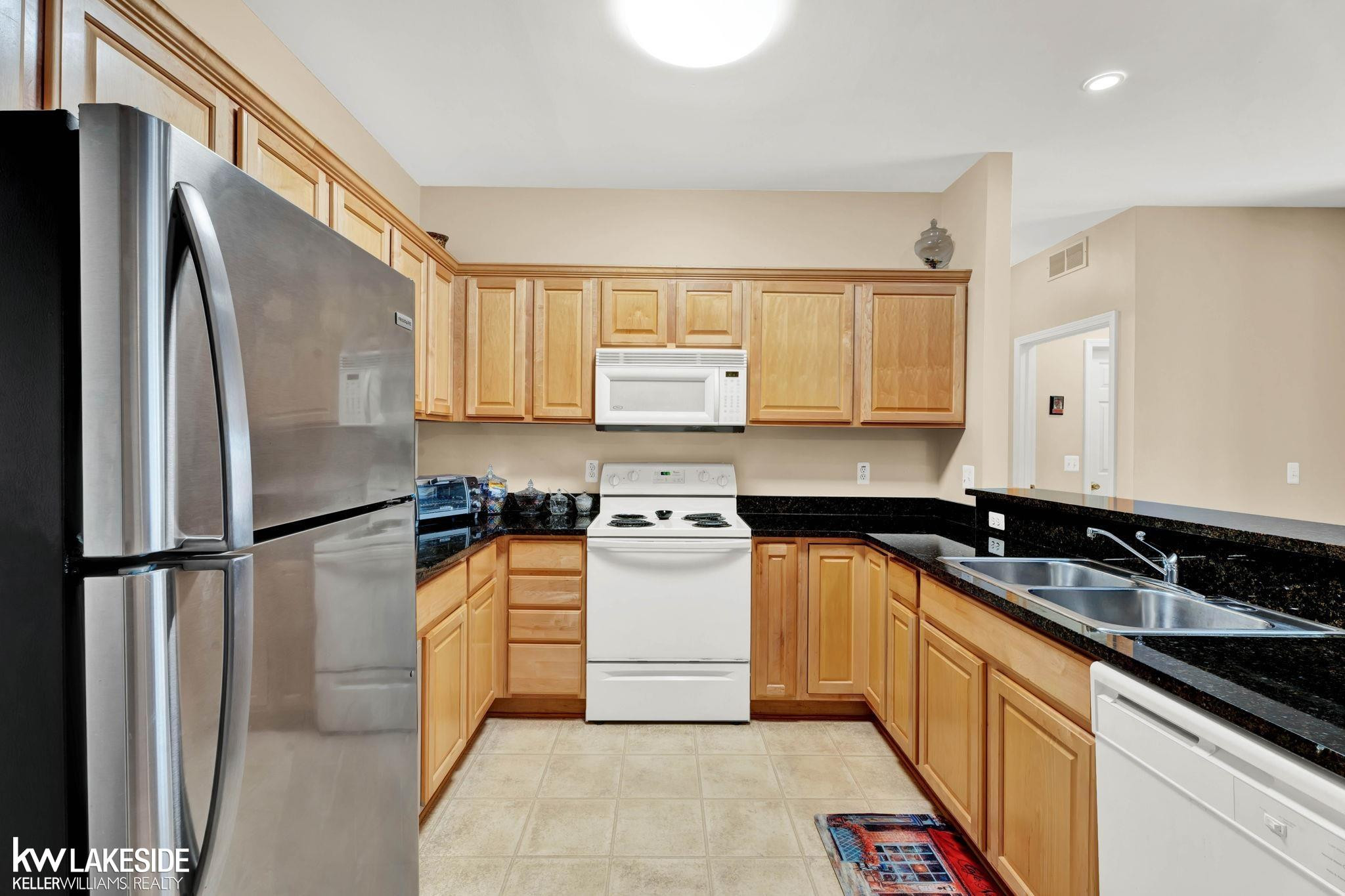 5680 Acorn Lane, Sterling Heights, MI 48314 — Photo 8