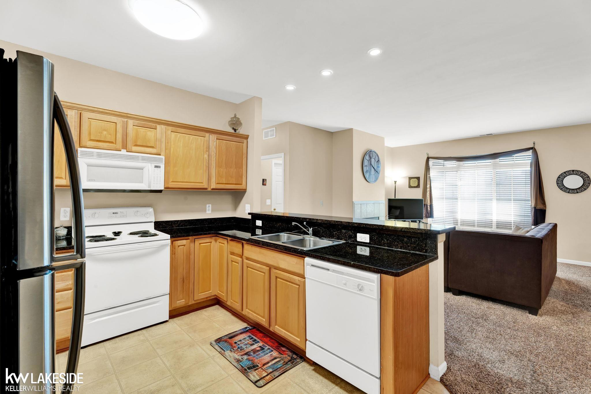 5680 Acorn Lane, Sterling Heights, MI 48314 — Photo 9