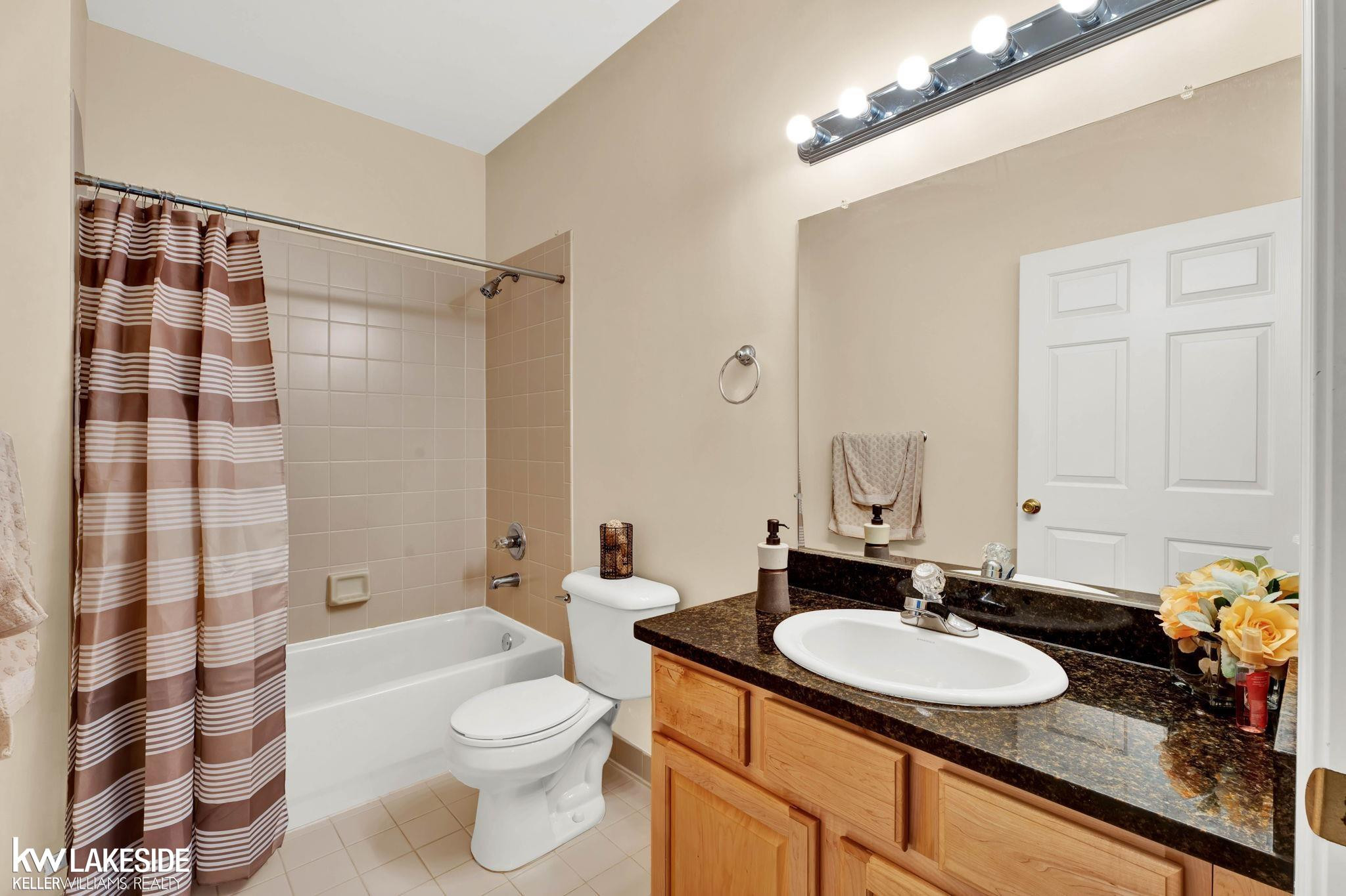 5680 Acorn Lane, Sterling Heights, MI 48314 — Photo 10