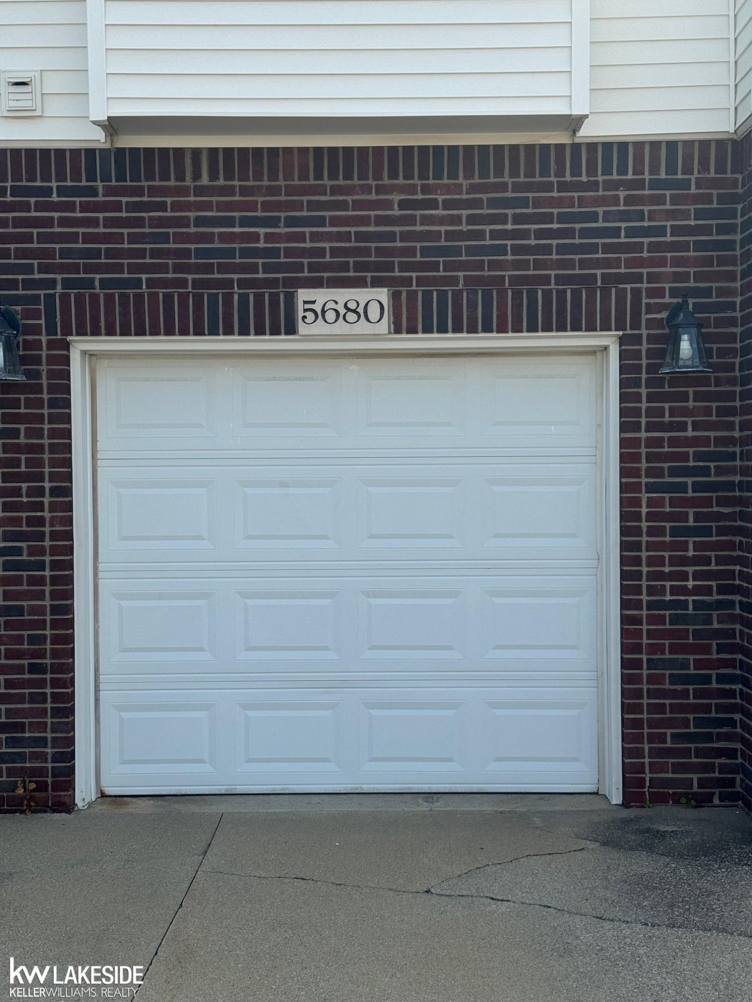 5680 Acorn Lane, Sterling Heights, MI 48314 — Photo 16