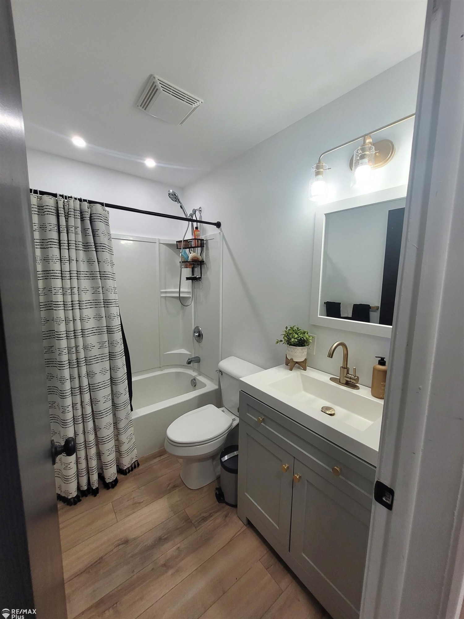 1100 Baldwin, Lapeer, MI 48446 — Photo 18