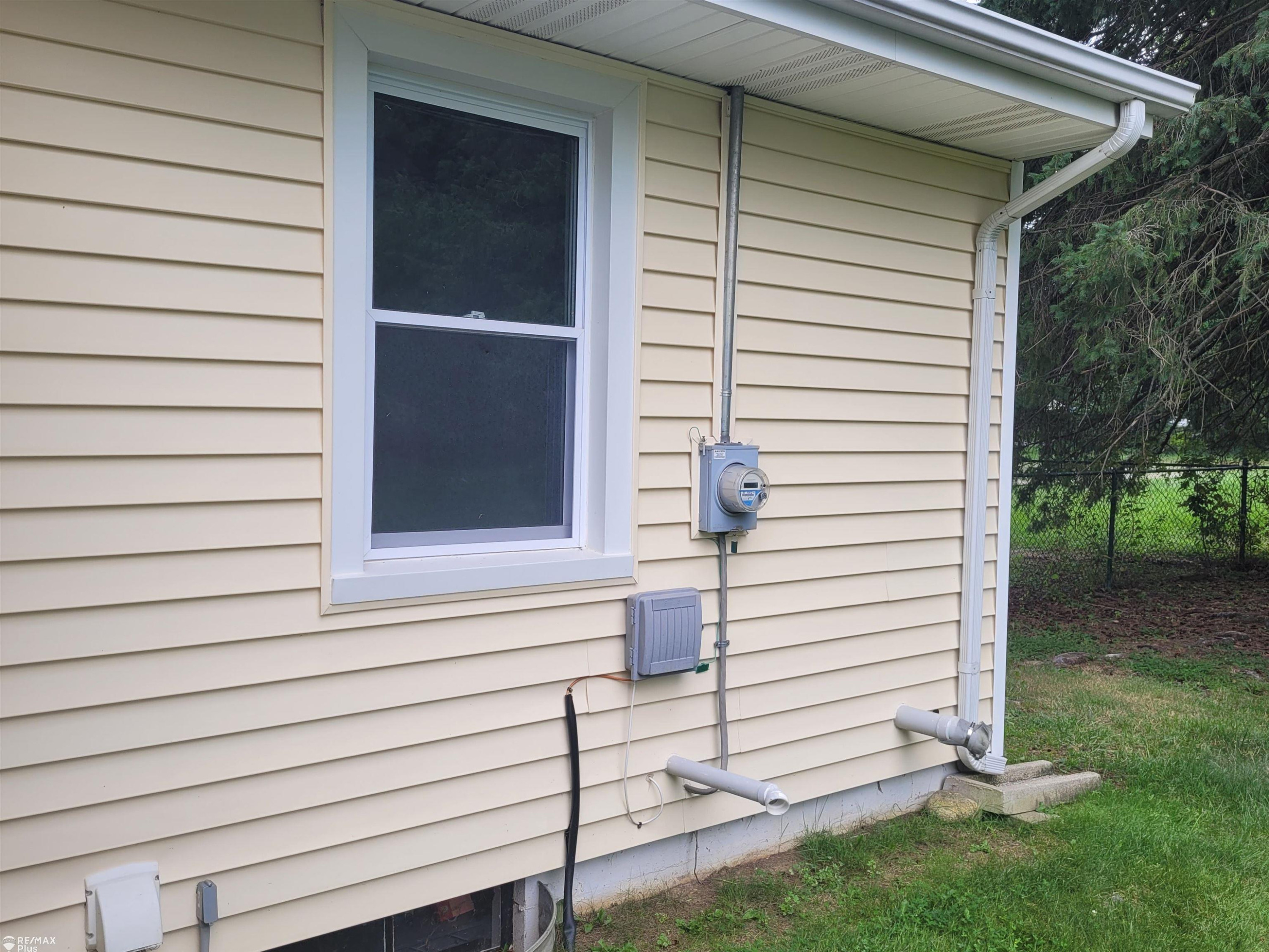 1100 Baldwin, Lapeer, MI 48446 — Photo 49