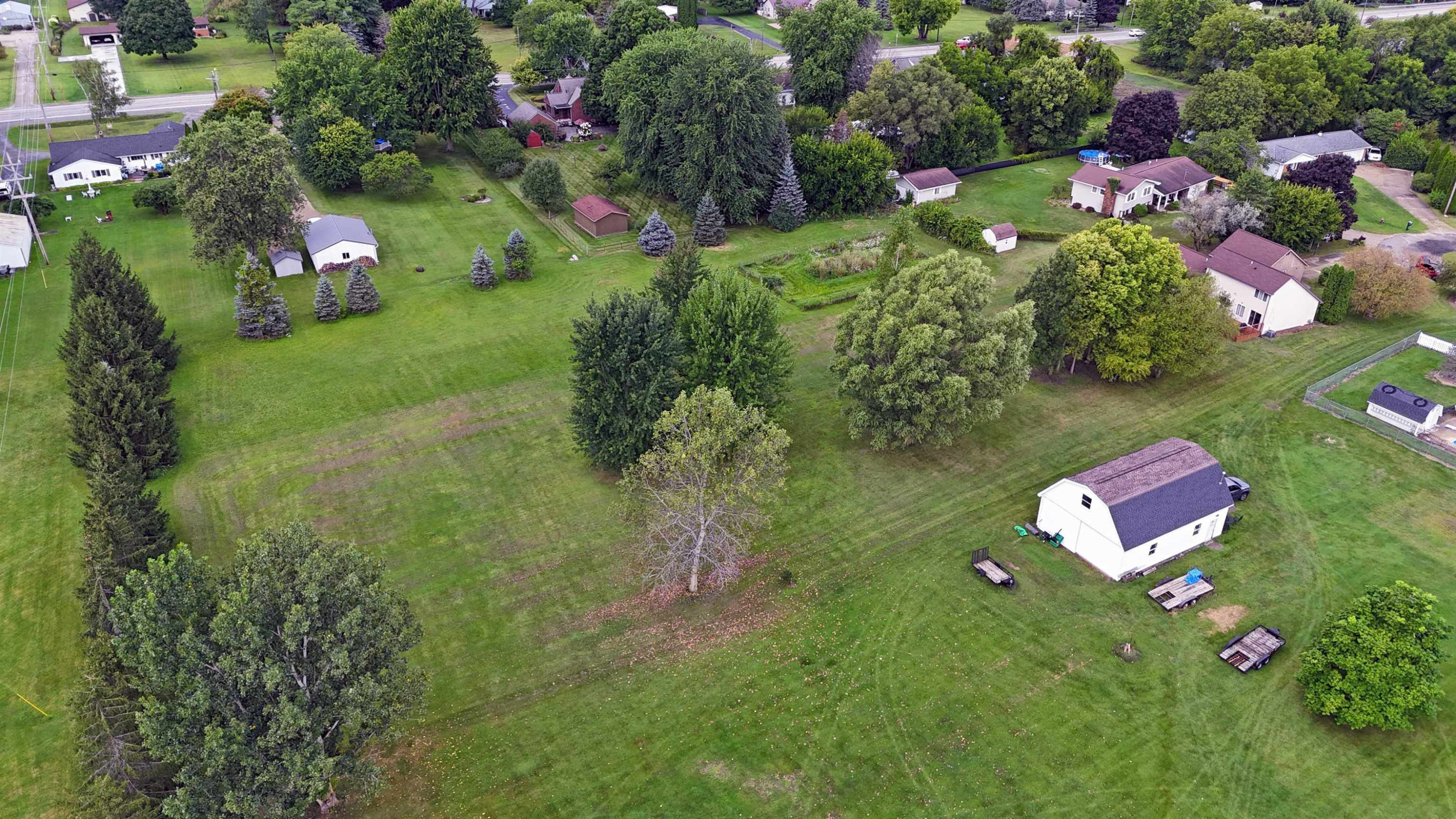 700 Sunflower, Chesaning, MI 48616 — Photo 8