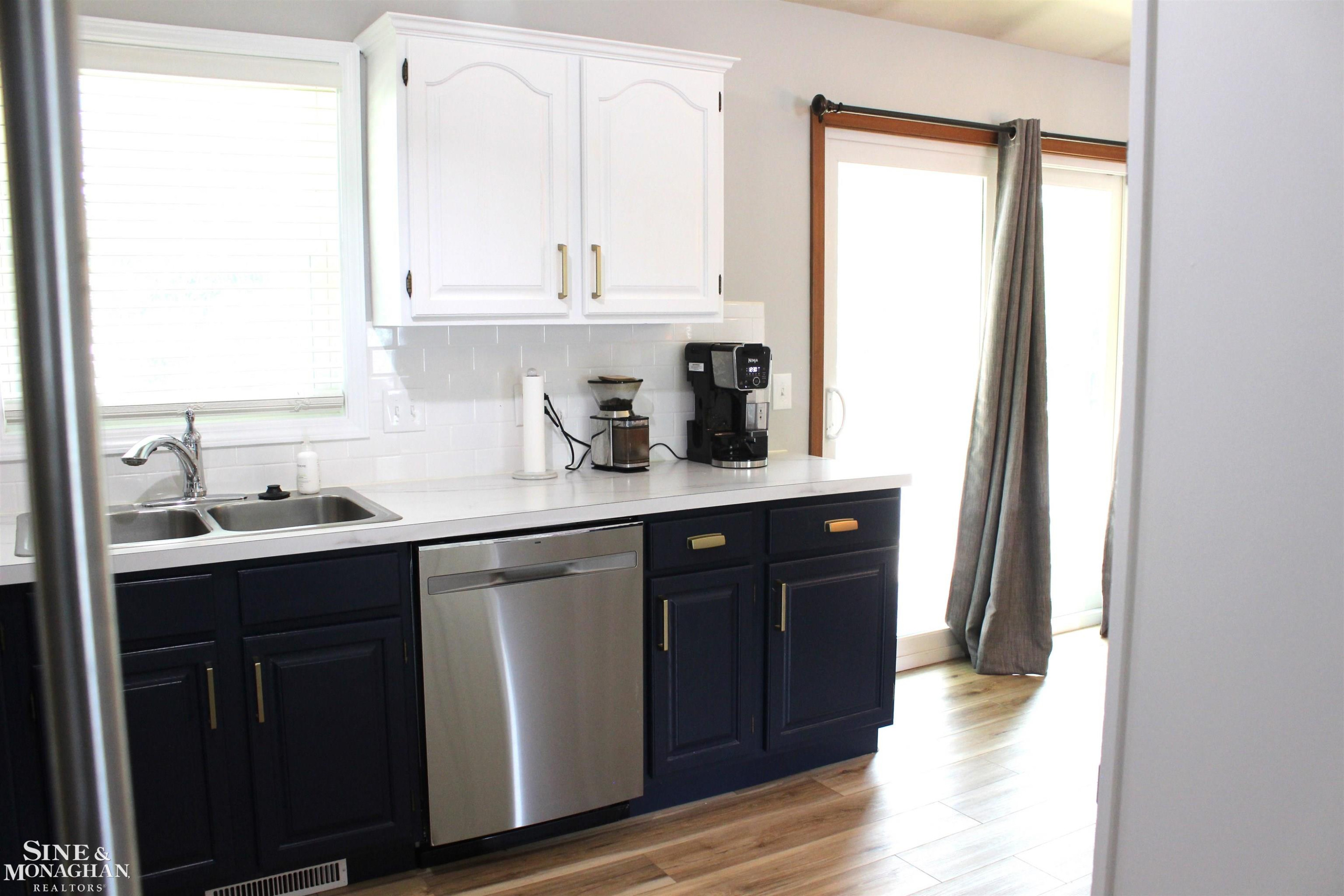 420 Standish Drive, Wayland, MI 49348 — Photo 6