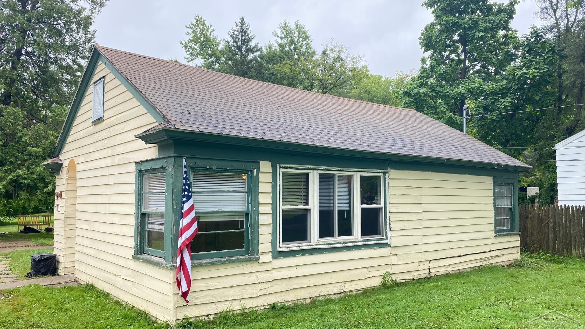 3925 S Washington Road, Saginaw, MI 48601 — Photo 2