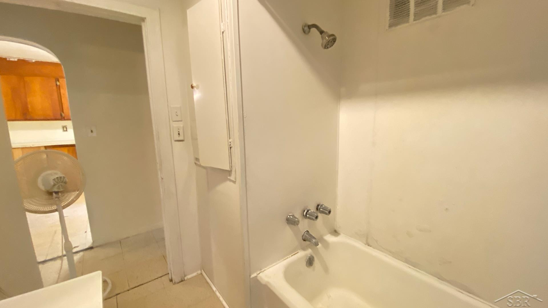 3925 S Washington Road, Saginaw, MI 48601 — Photo 17