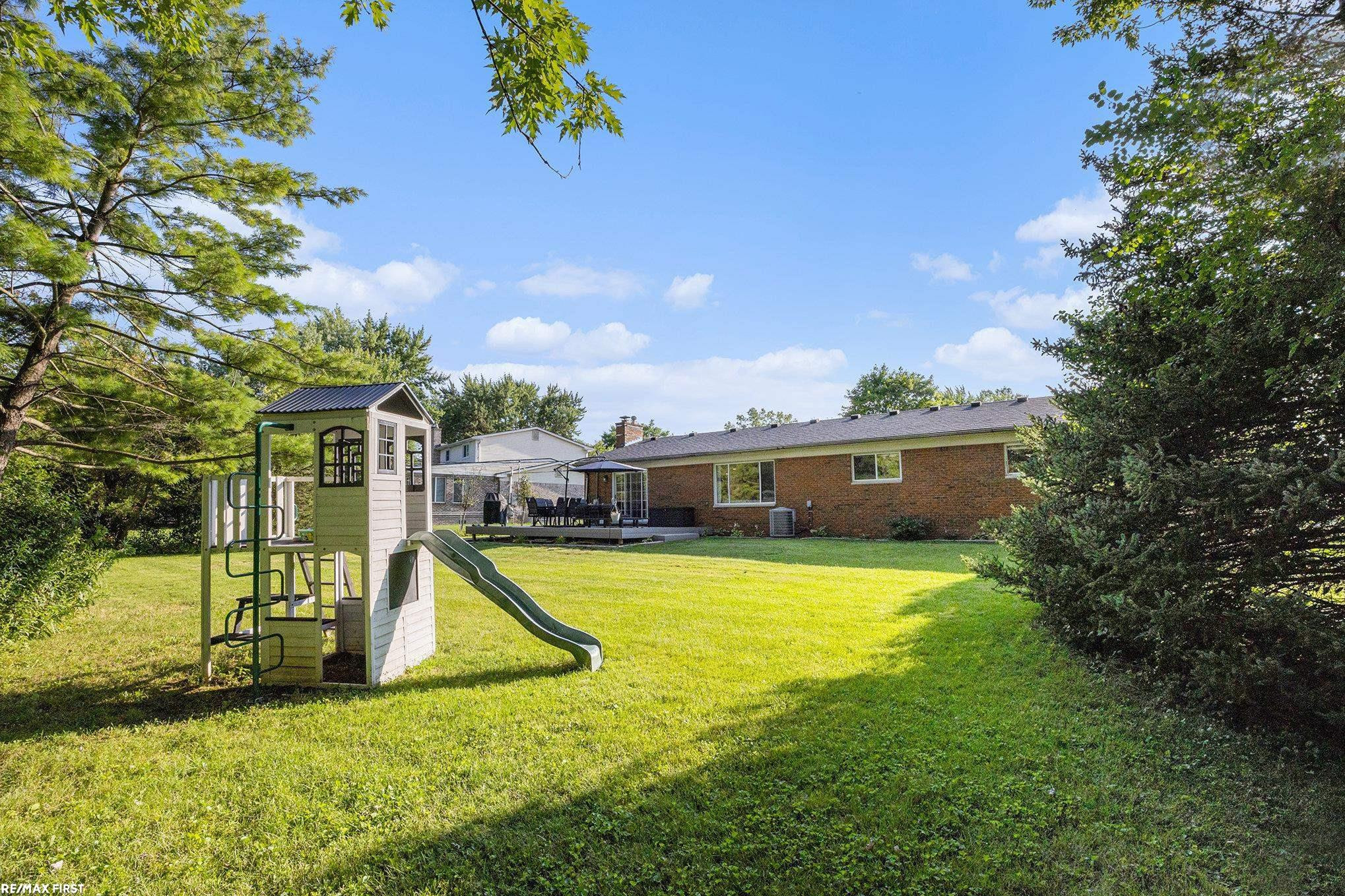 4036 Wentworth Drive, Troy, MI 48098 — Photo 24