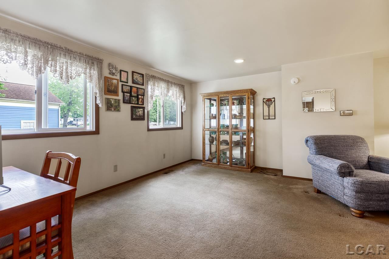 108 Locust, Clinton, MI 49236 — Photo 4
