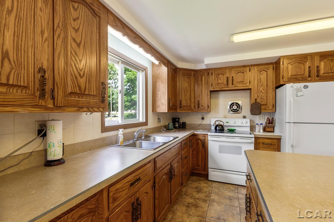 108 Locust, Clinton, MI 49236 — Photo 7
