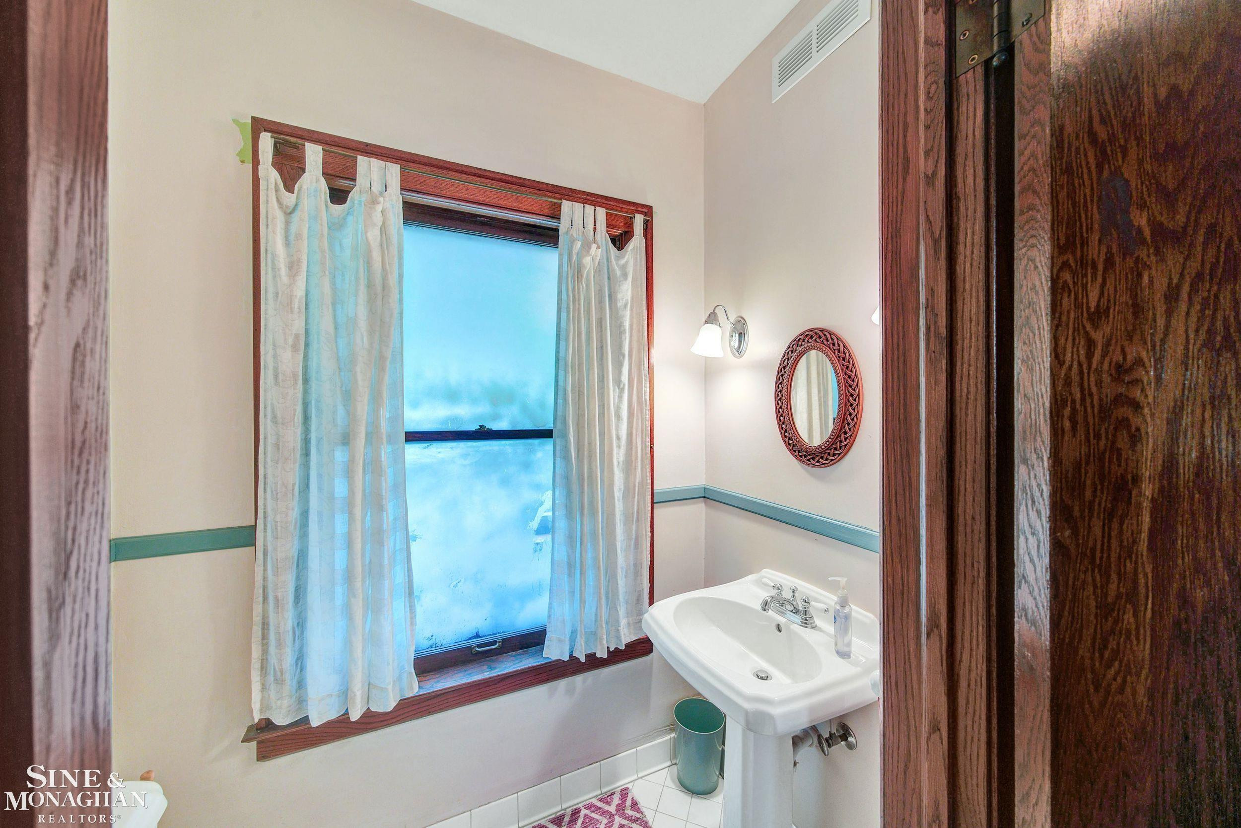 565 W Grand Boulevard, Detroit, MI 48216 — Photo 21