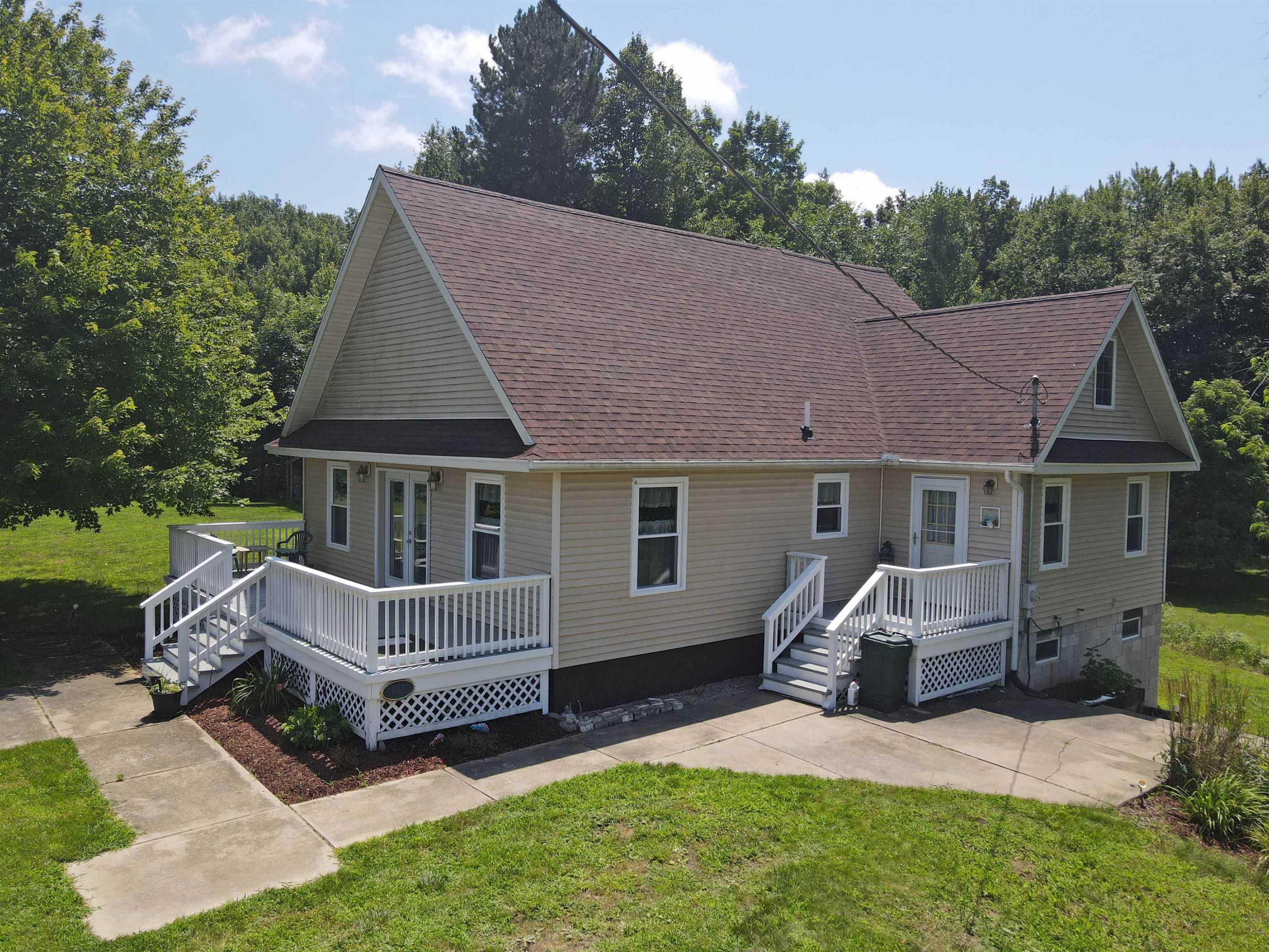 16853 Schroeder, Brant, MI 48614 — front exterior