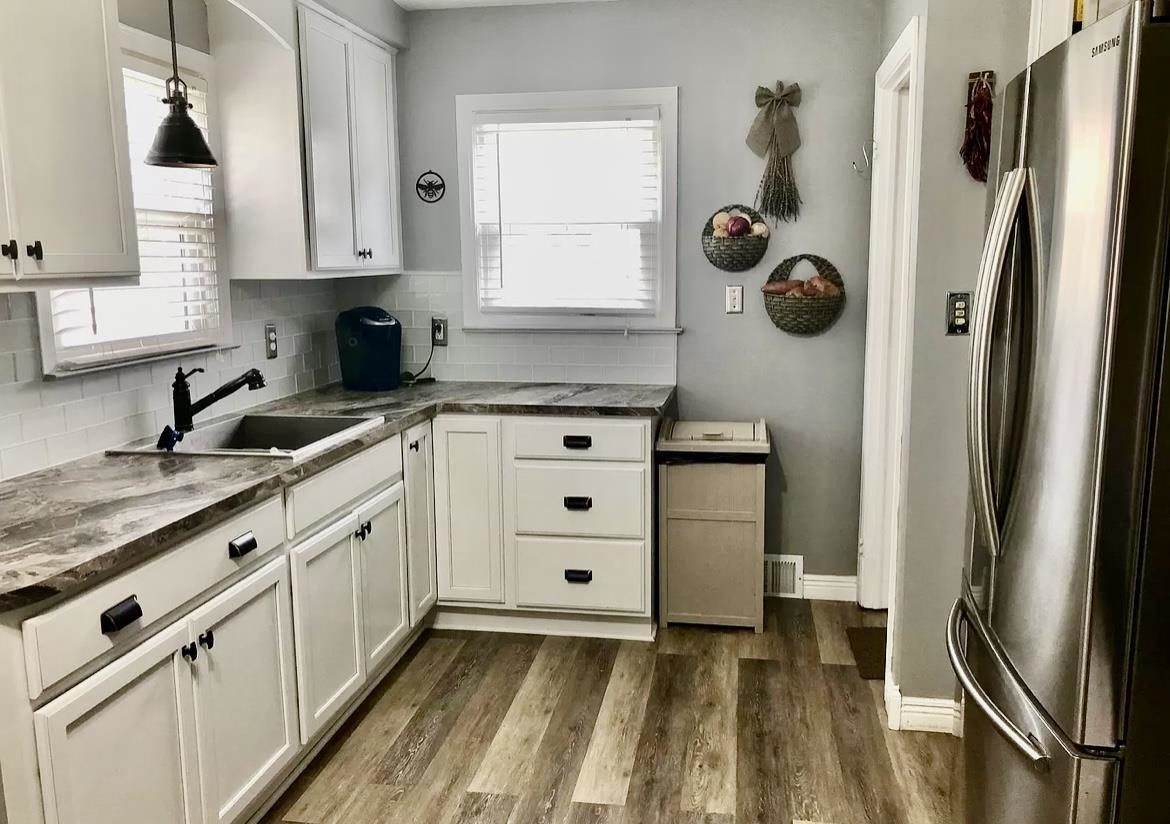 324 W Saint Clair, MI 48065 — Photo 5