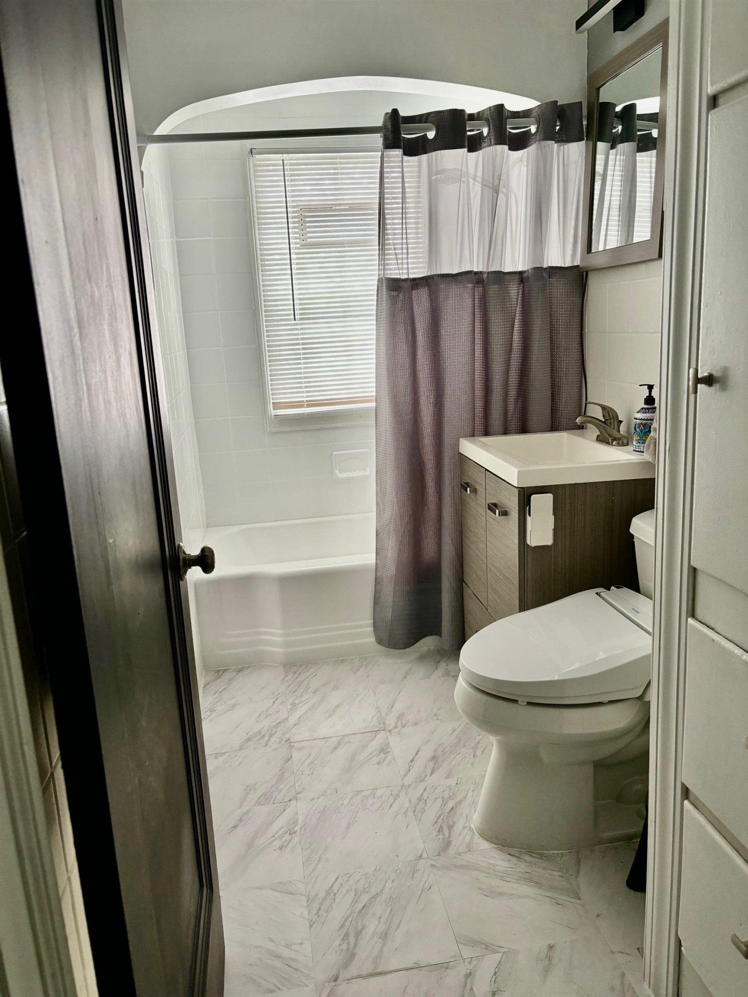 324 W Saint Clair, MI 48065 — Photo 19