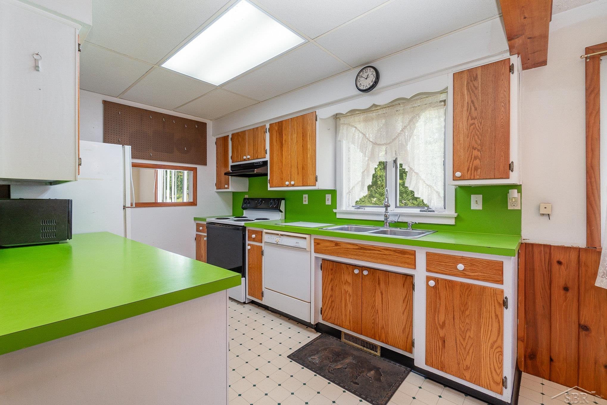 403 Spruce Street, Saint Charles, MI 48655 — Photo 9
