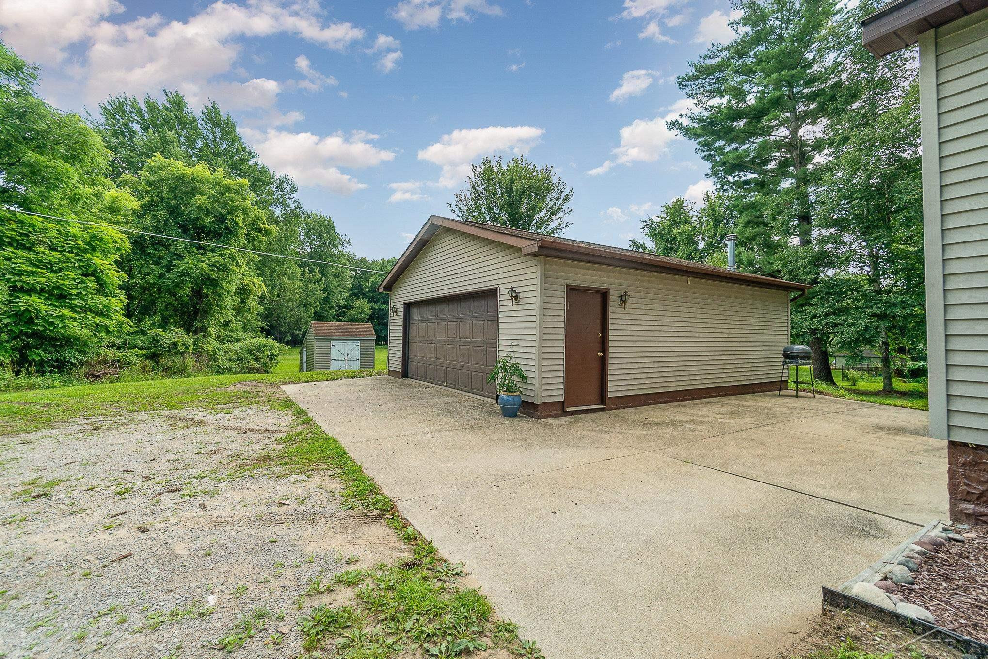 403 Spruce Street, Saint Charles, MI 48655 — Photo 20
