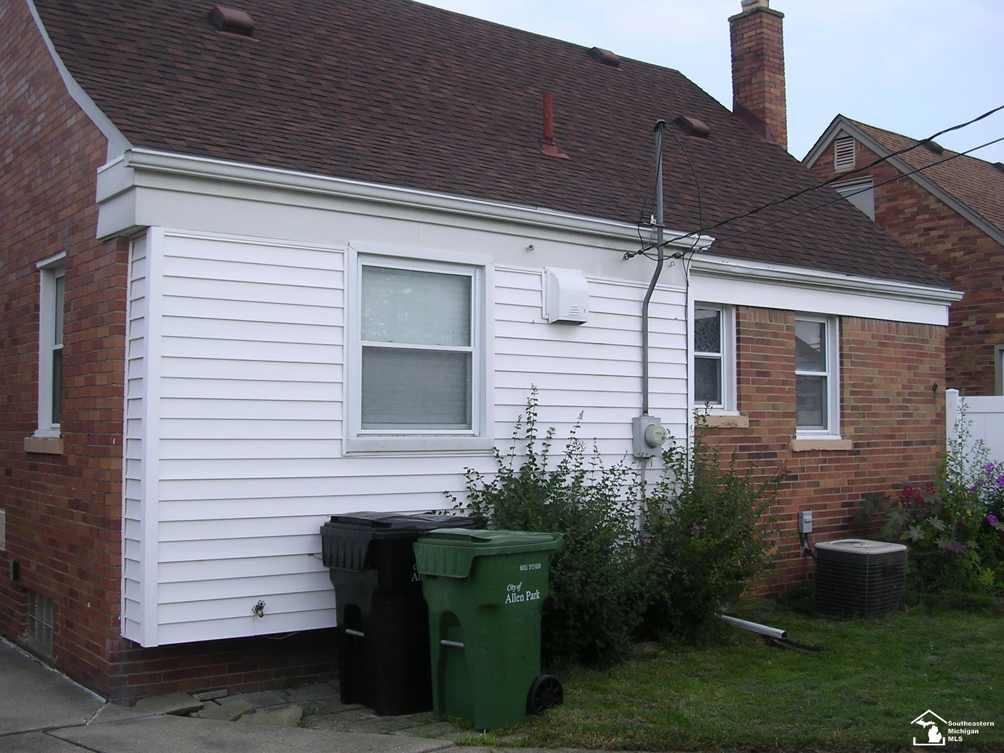 9856 Park, Allen Park, MI 48101 — Photo 3