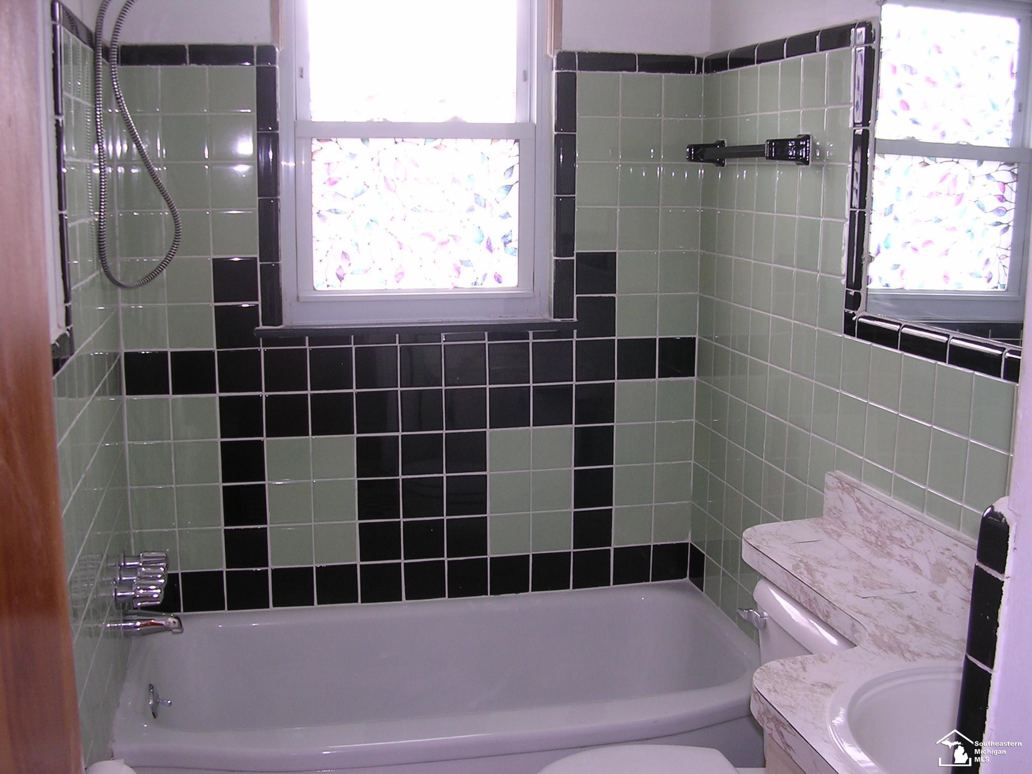 9856 Park, Allen Park, MI 48101 — Photo 9