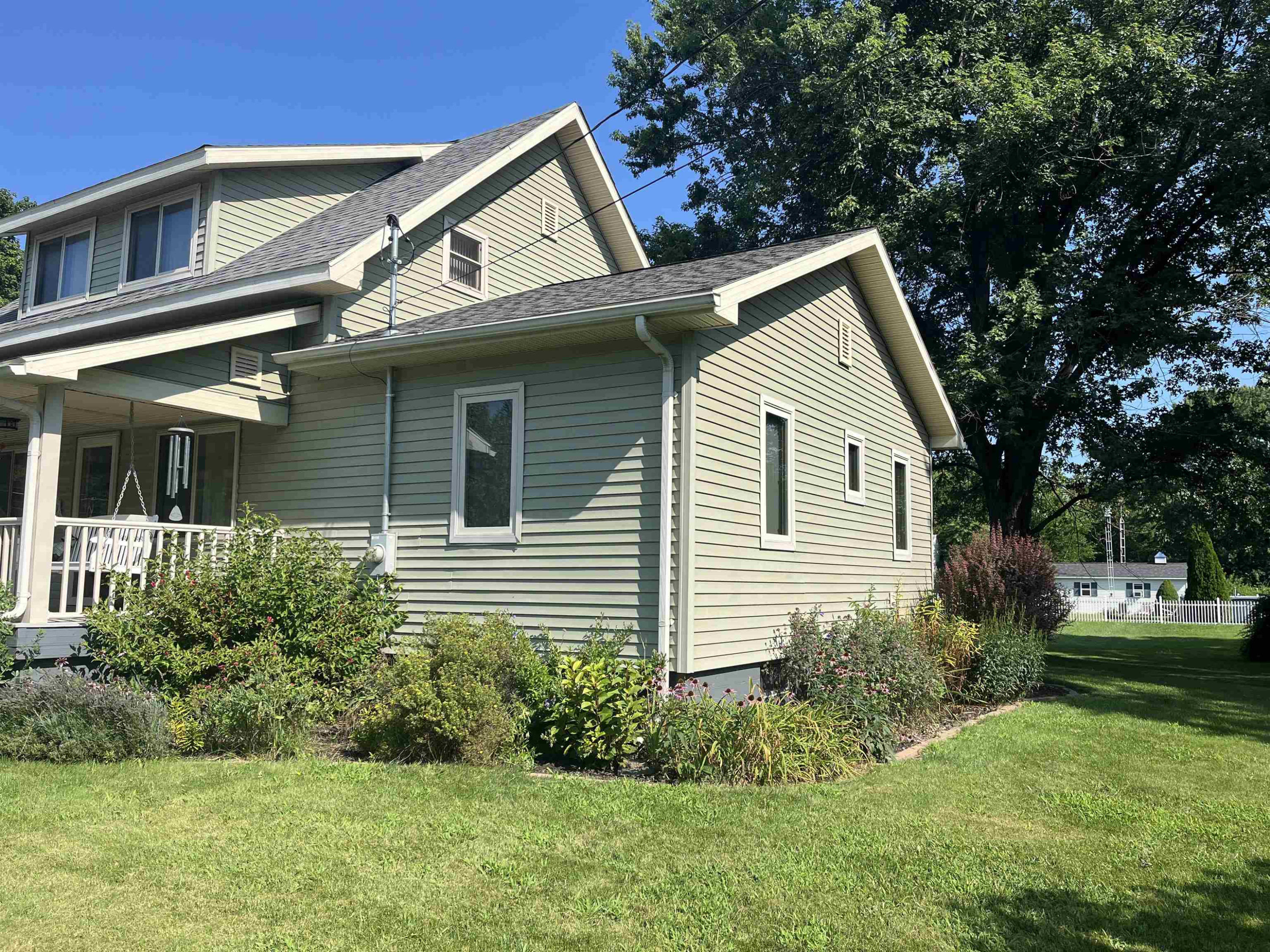 210 Mason, Chesaning, MI 48616 — Photo 4
